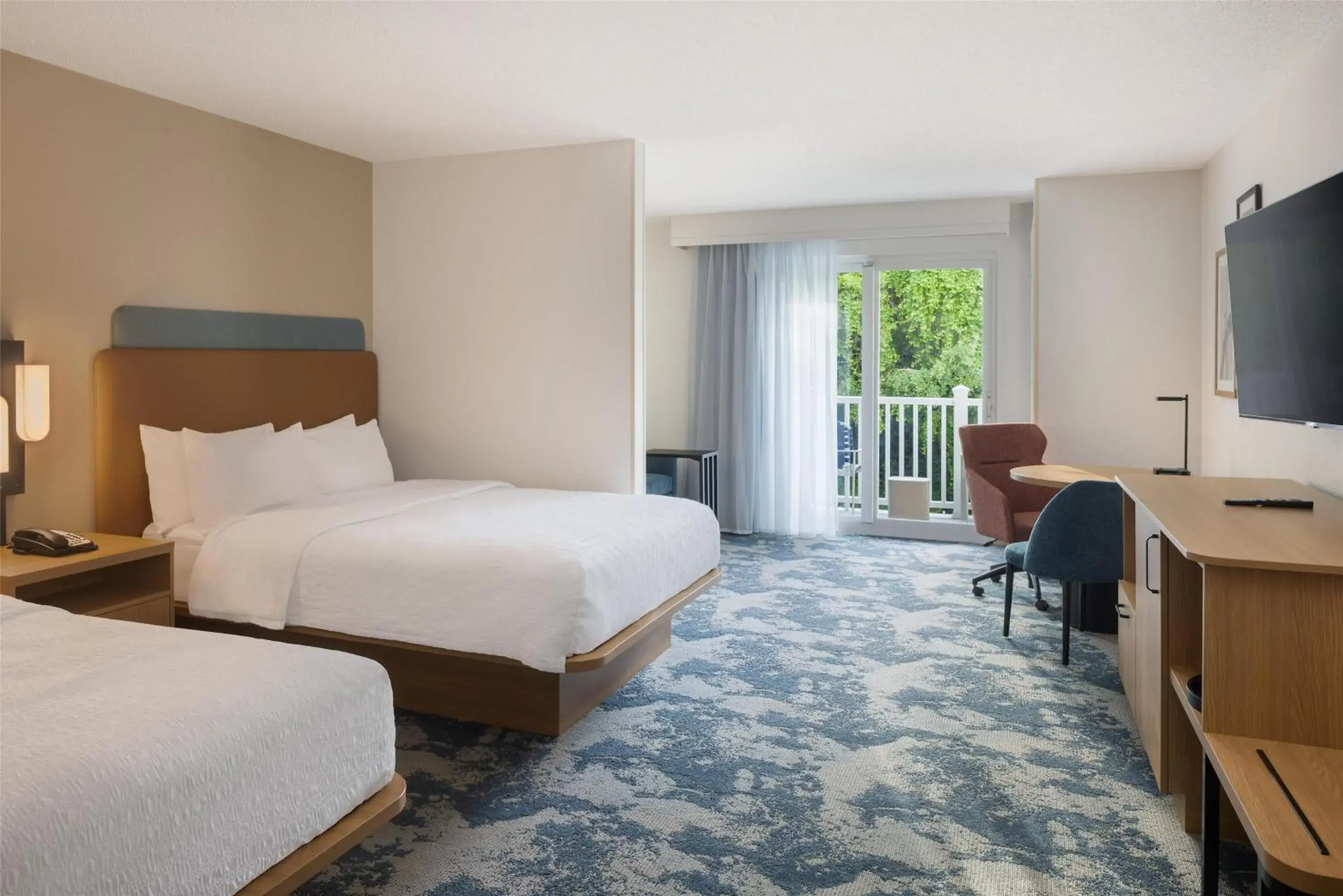 Bed in Hampton Inn & Suites Jekyll Island Bed in Hampton Inn & Suites Jekyll Island