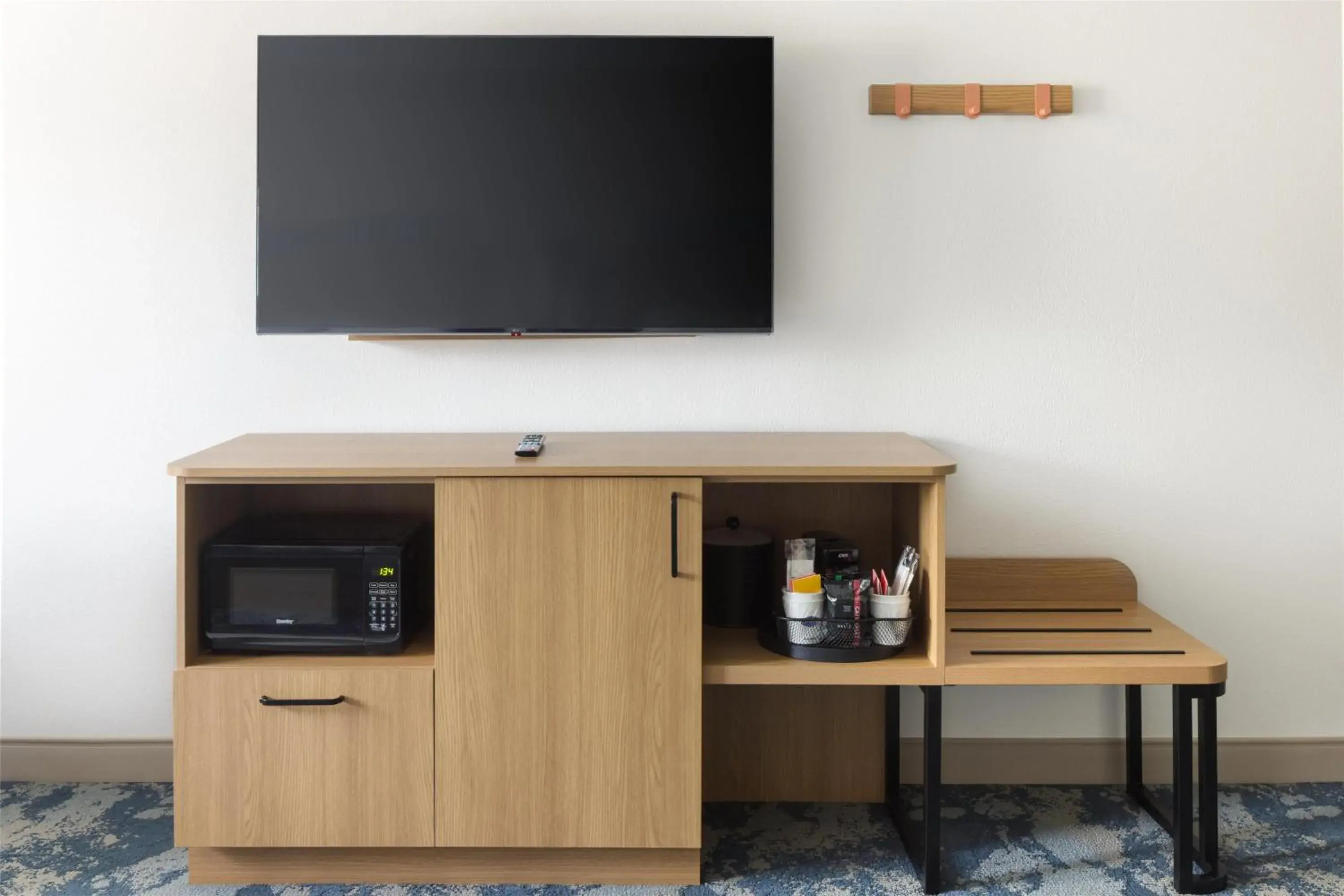 Photo of the whole room in Hampton Inn & Suites Jekyll Island Photo of the whole room in Hampton Inn & Suites Jekyll Island