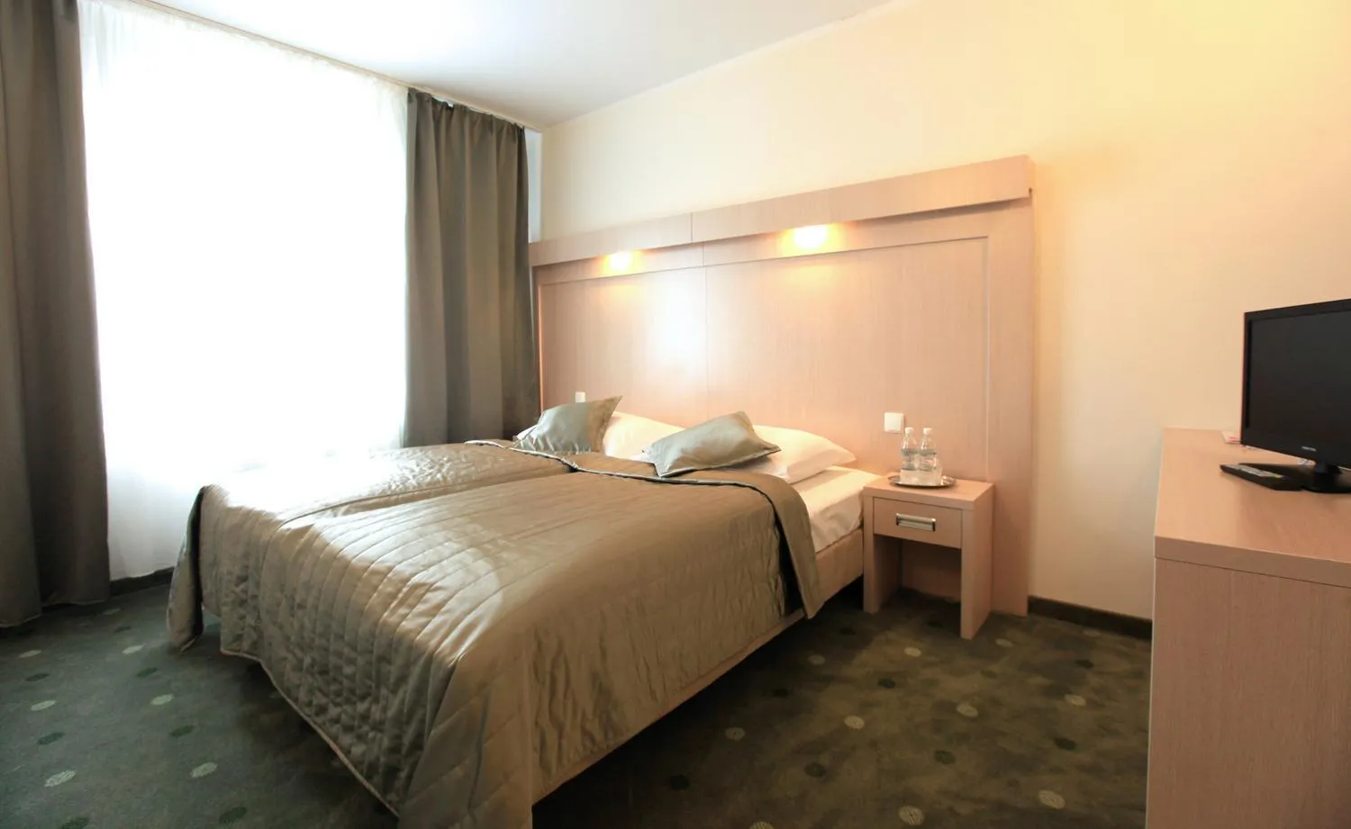 Bed in Hotel Cieplice MEDI & SPA