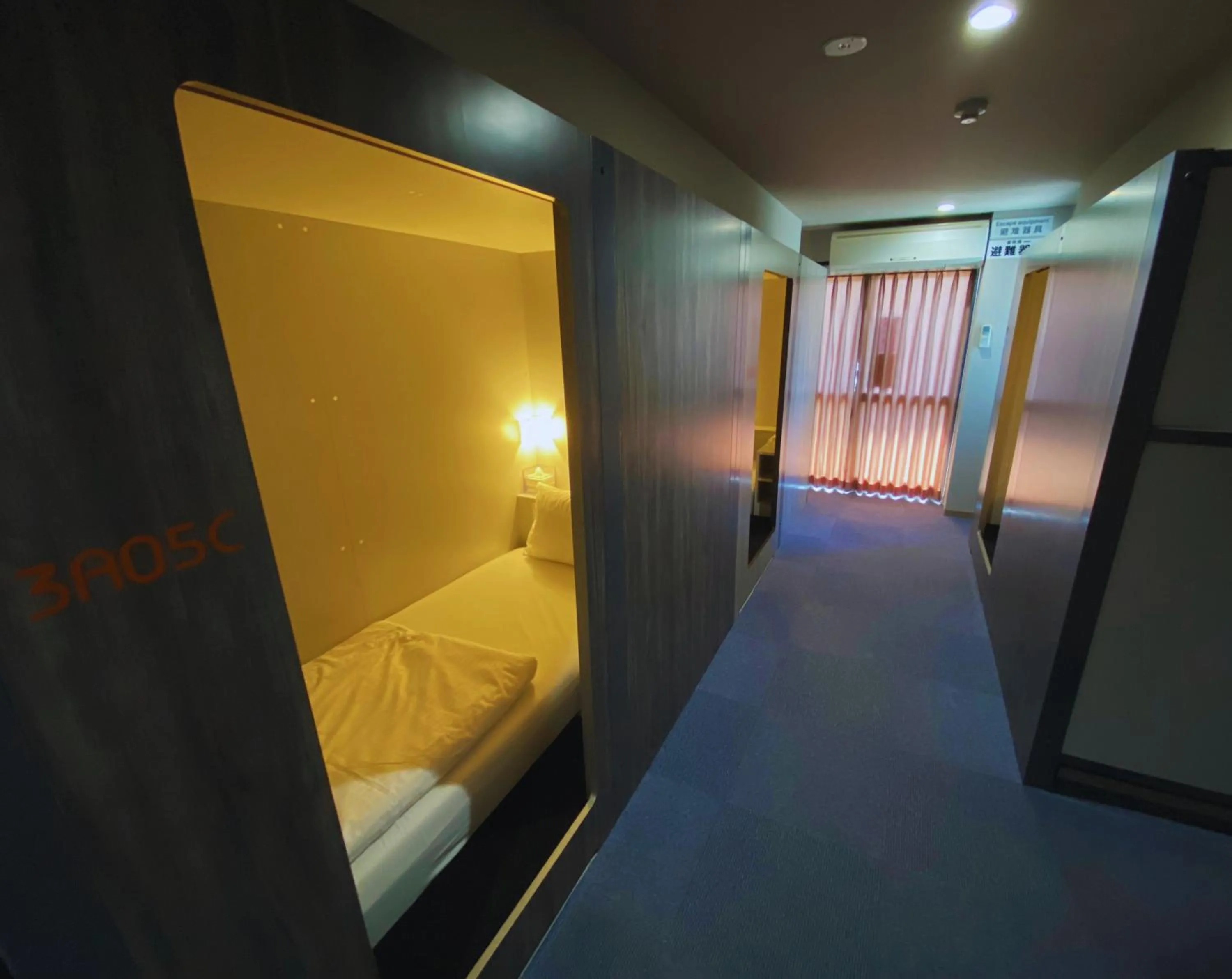 Photo of the whole room, Bed in Beagle Tokyo Hostel＆Apartments