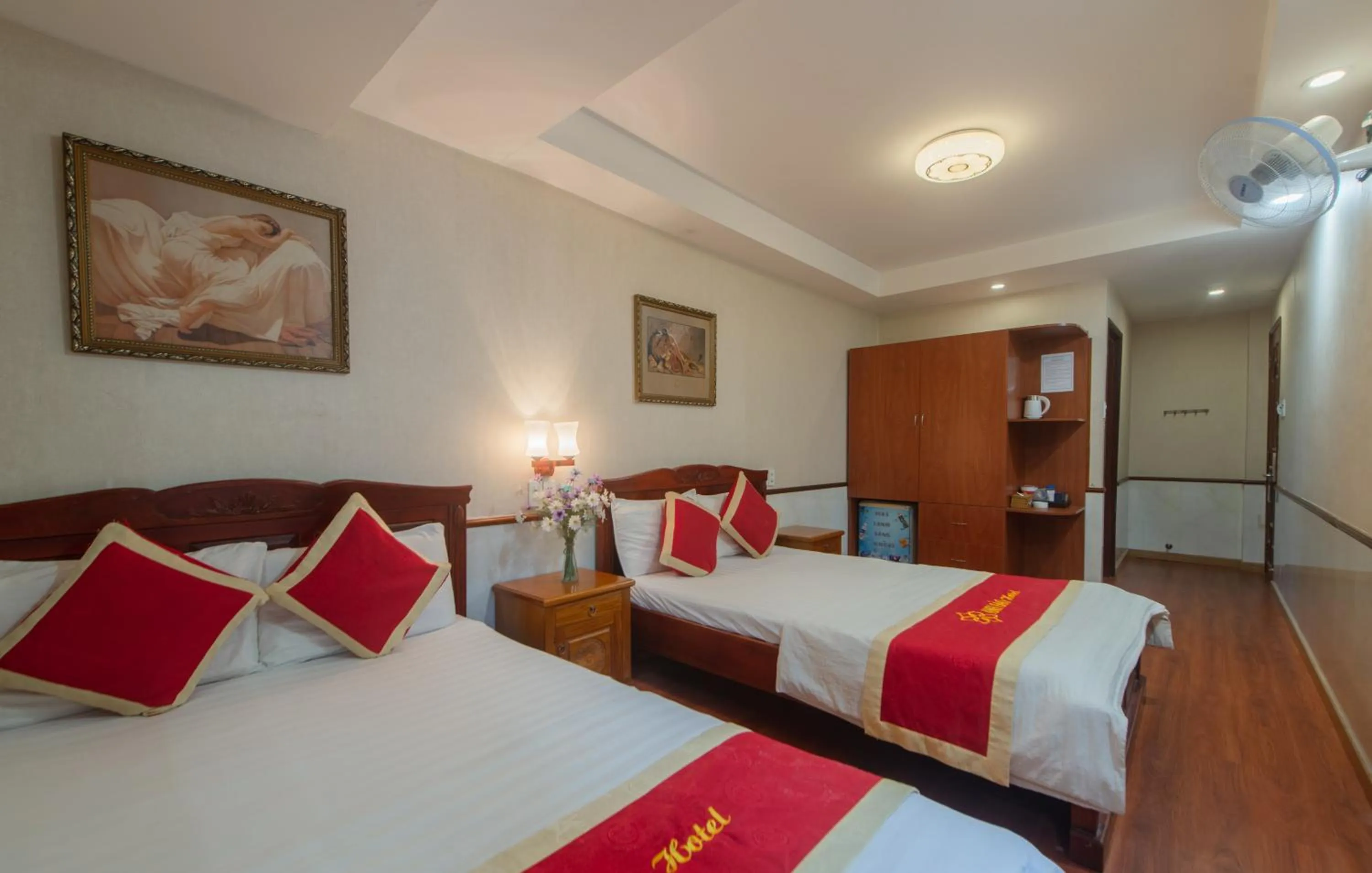 Bed in Hotel Nhu Y 2