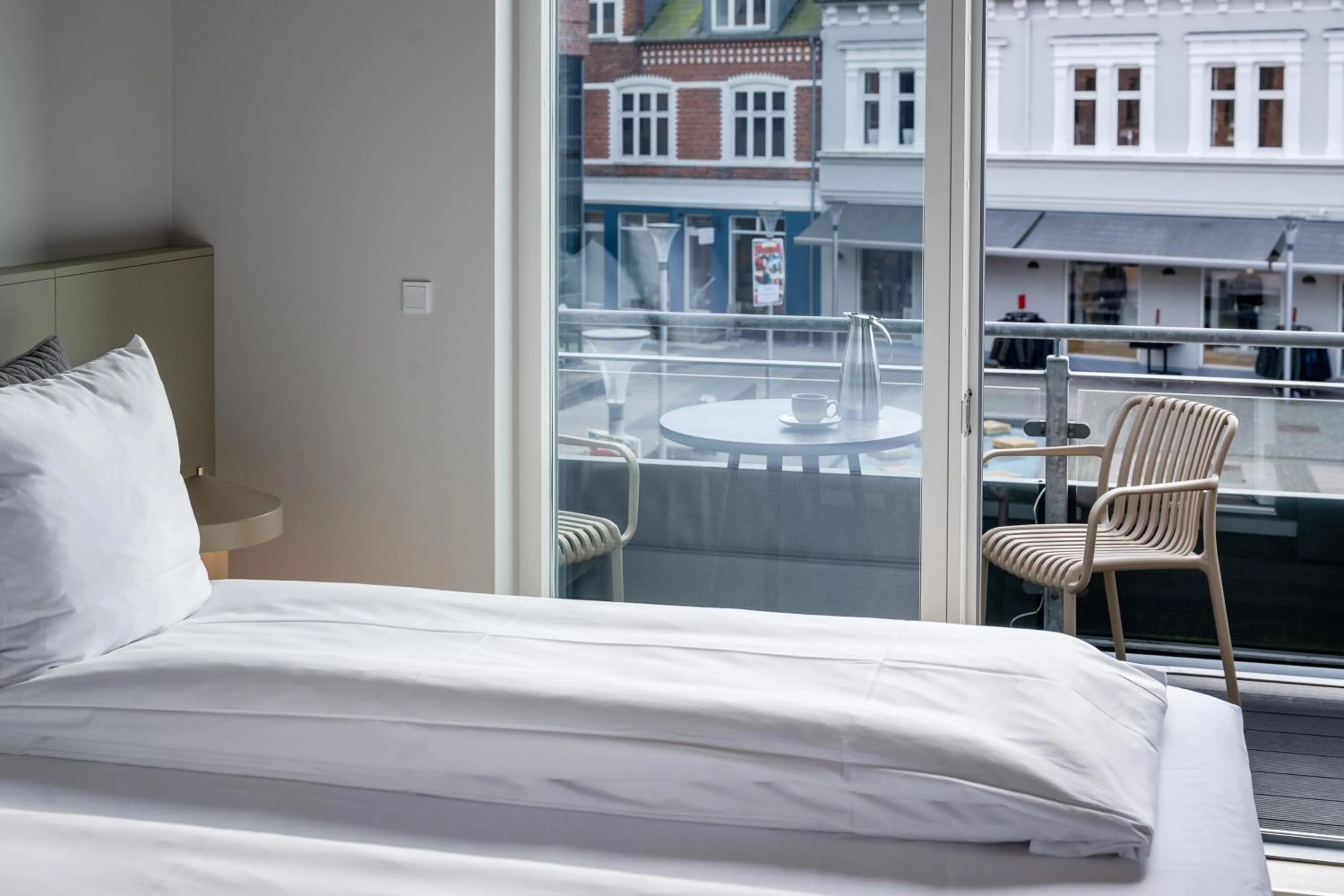 View (from property/room), Bed in Hotel Skjern