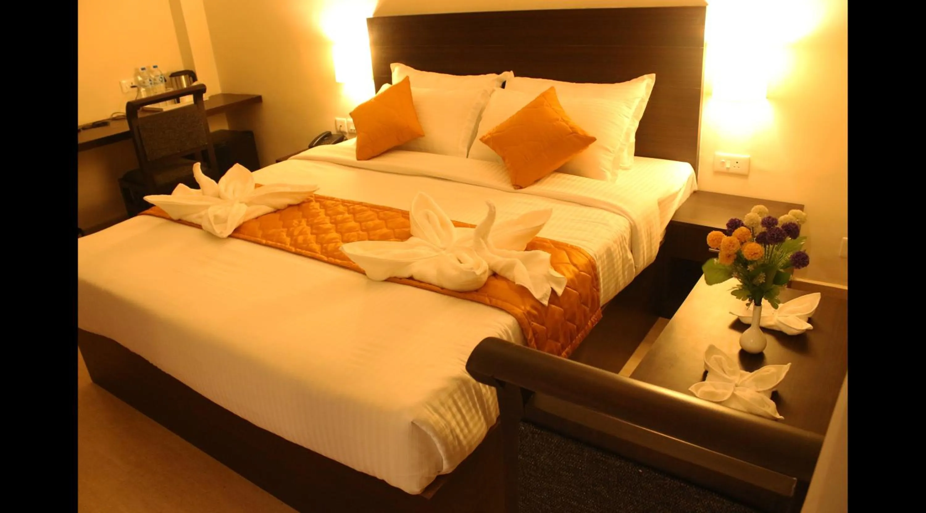 Bed in Hotel Yamuna