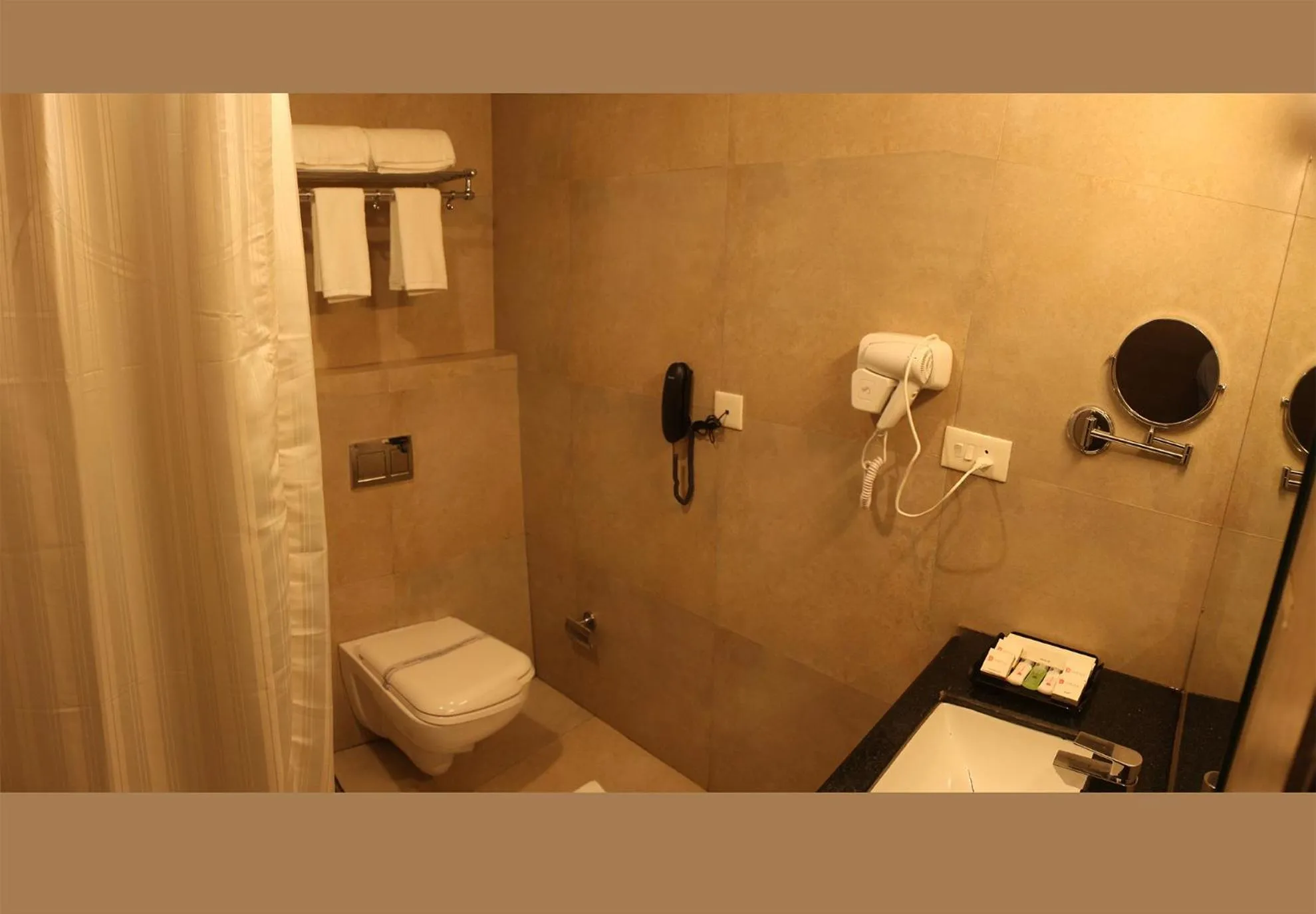 Toilet in Hotel Yamuna