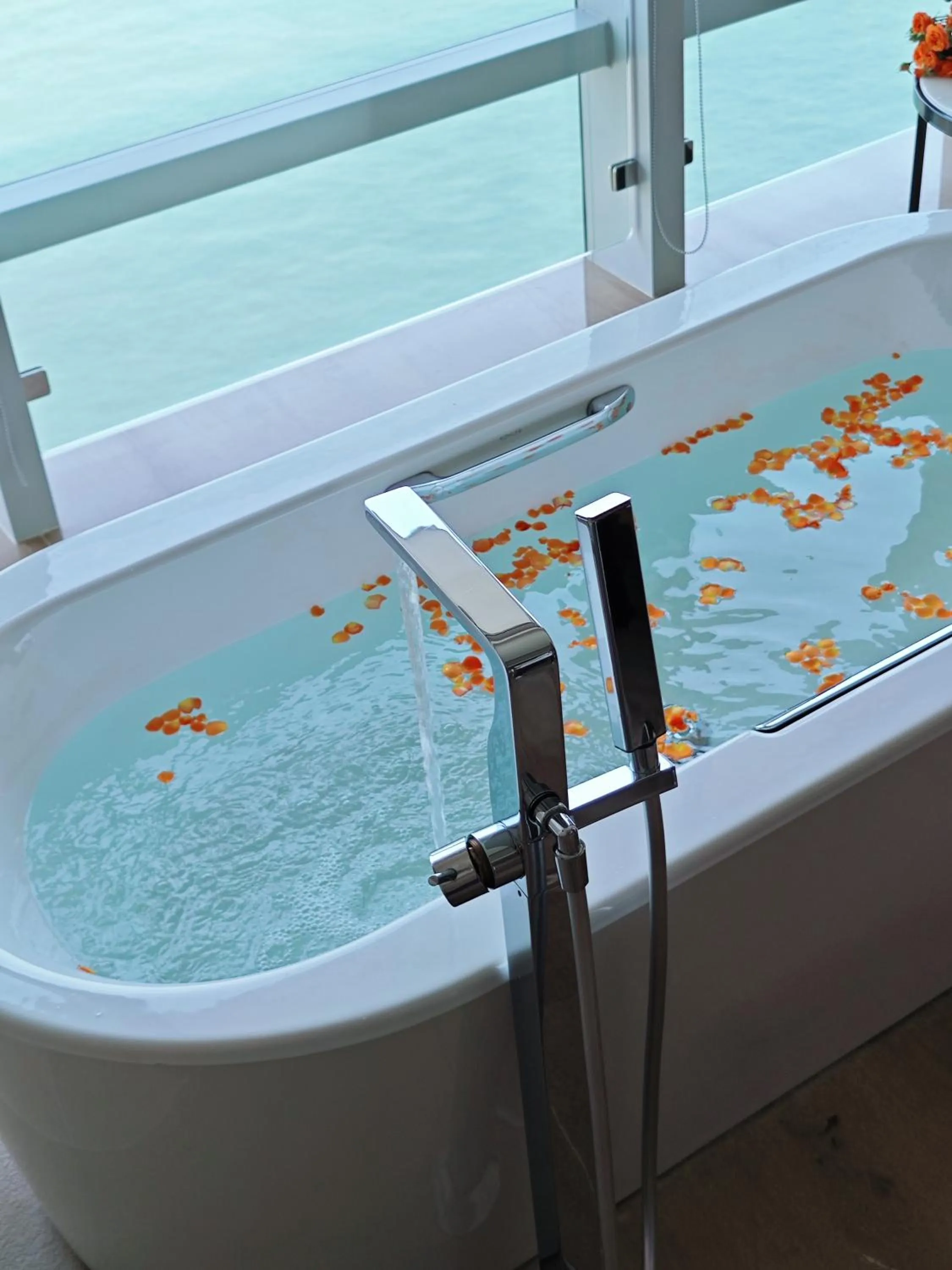 Bath in Fliport Wutong Hotel-Free Welcome Fruit & Near Exhibition Center