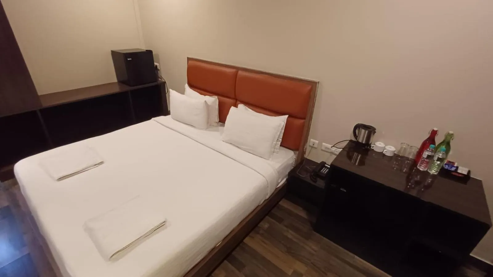 Bed in Hotel Sriram JB Residency