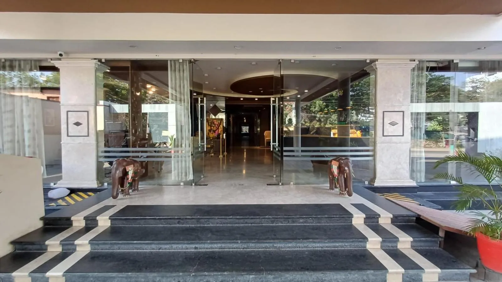 Facade/entrance in Hotel Sriram JB Residency