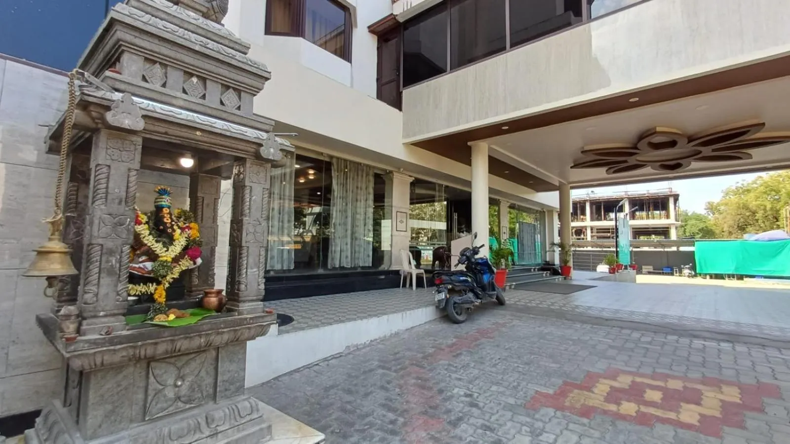 Facade/entrance in Hotel Sriram JB Residency