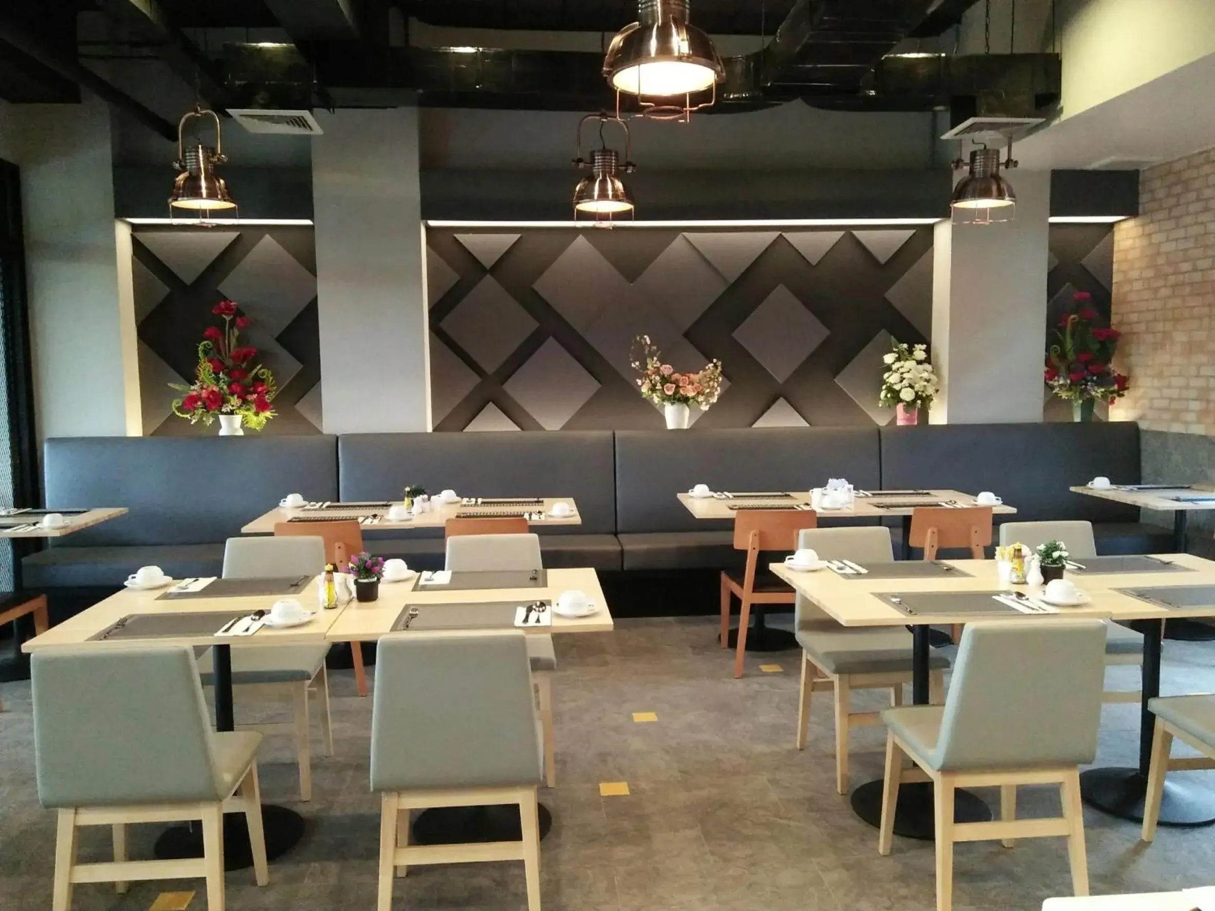 Restaurant/places to eat in Sorin hotel Restaurant/places to eat in Sorin hotel