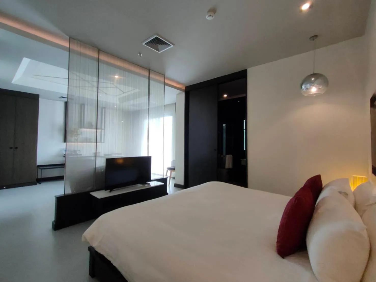 Photo of the whole room, Bed in Sorin hotel