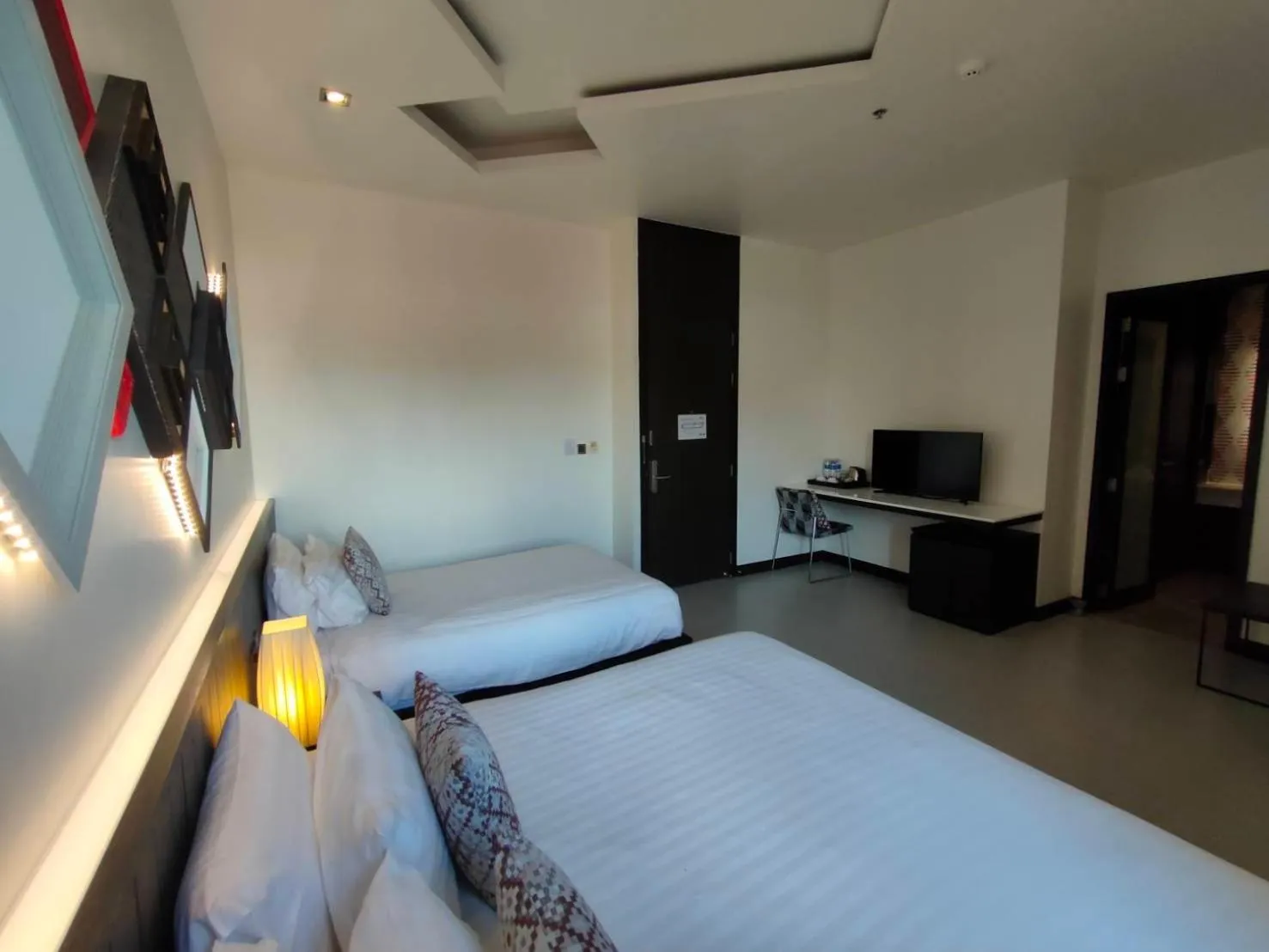 Photo of the whole room, Bed in Sorin hotel