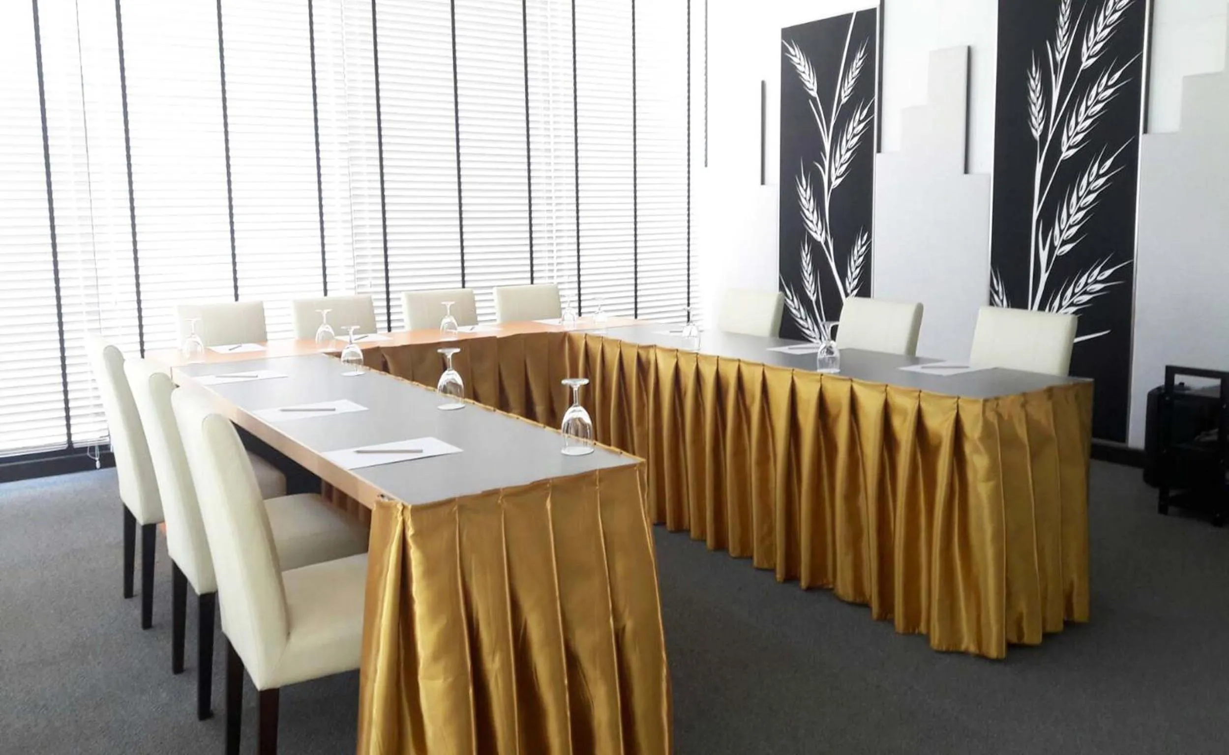 Meeting/conference room in Sorin hotel