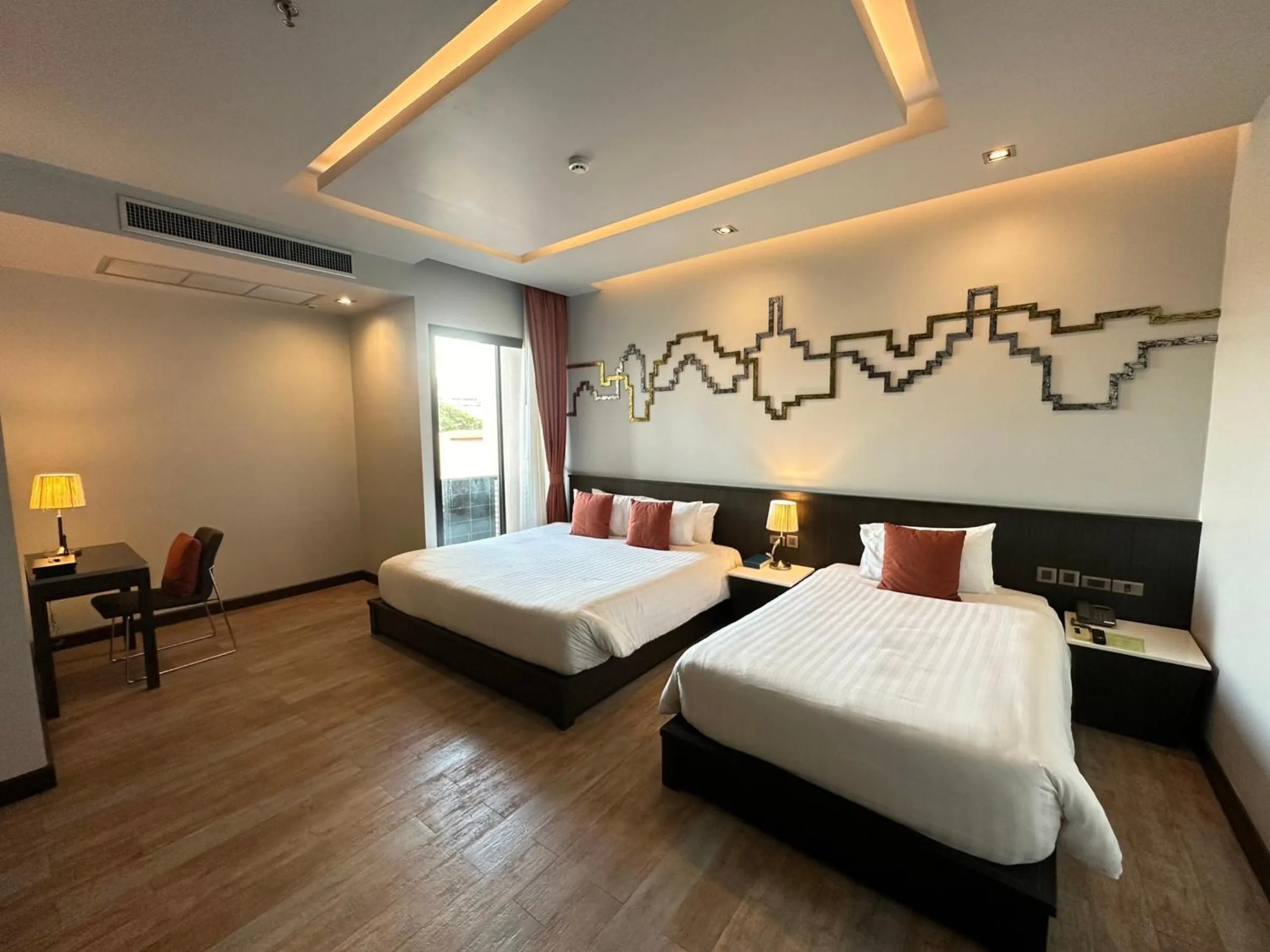 Photo of the whole room, Bed in Sorin hotel