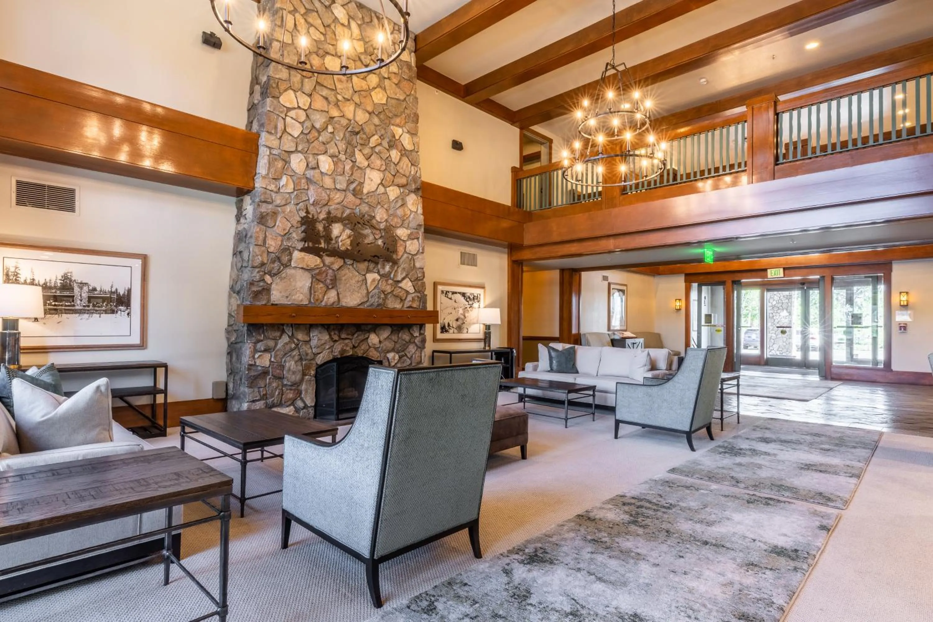 Lobby or reception in Juniper Springs Resort