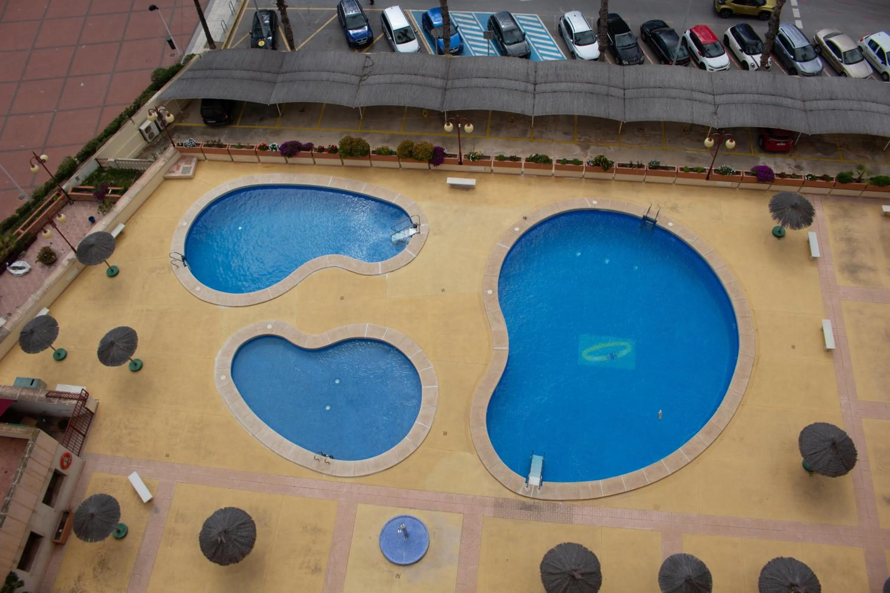 Swimming pool in Apartamentos Zafiro Unitursa