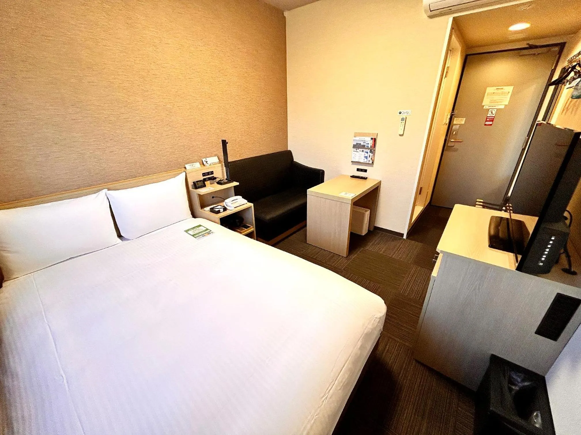 Photo of the whole room, Bed in Hotel Route-Inn Anan
