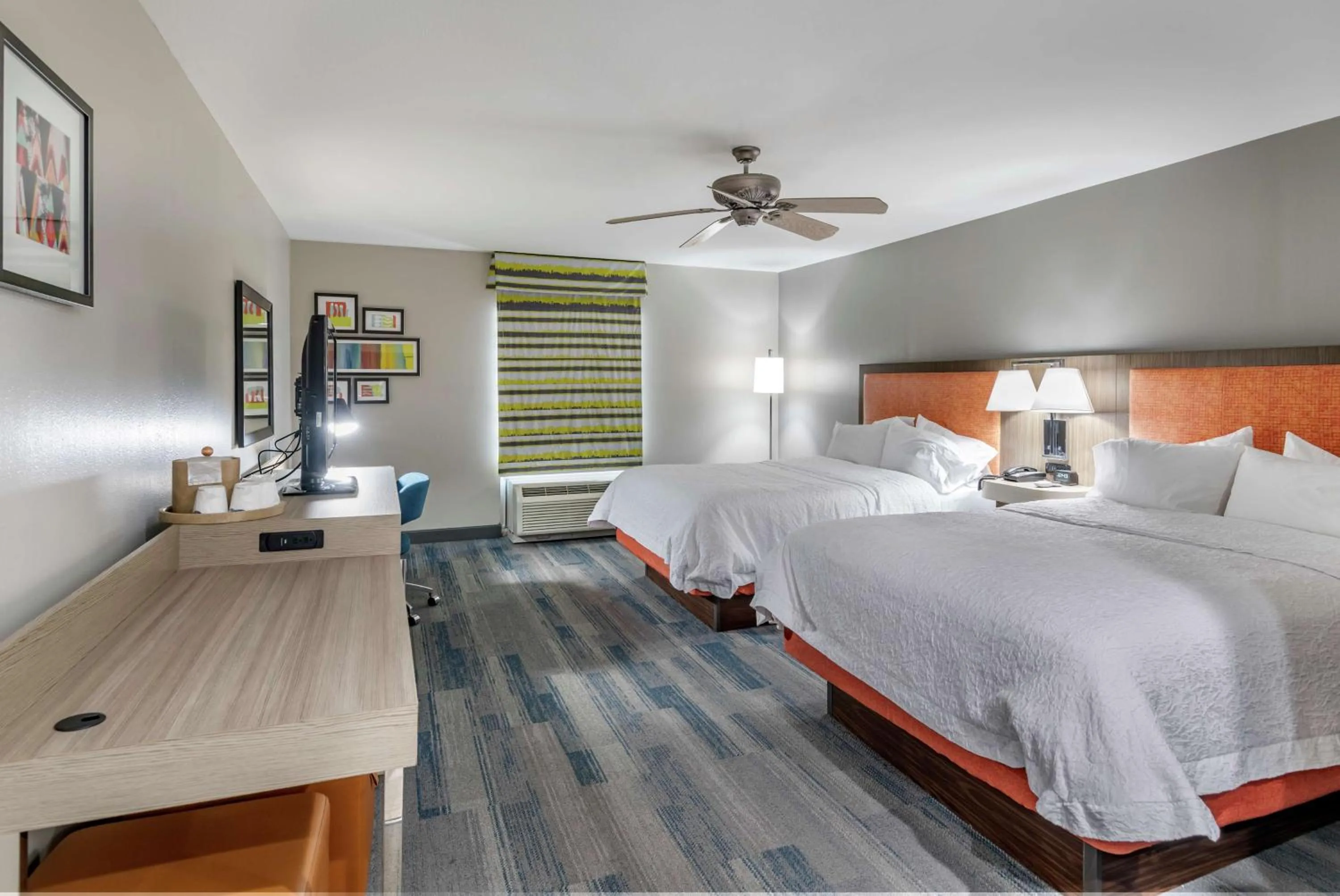 Bed in Hampton Inn Brownwood