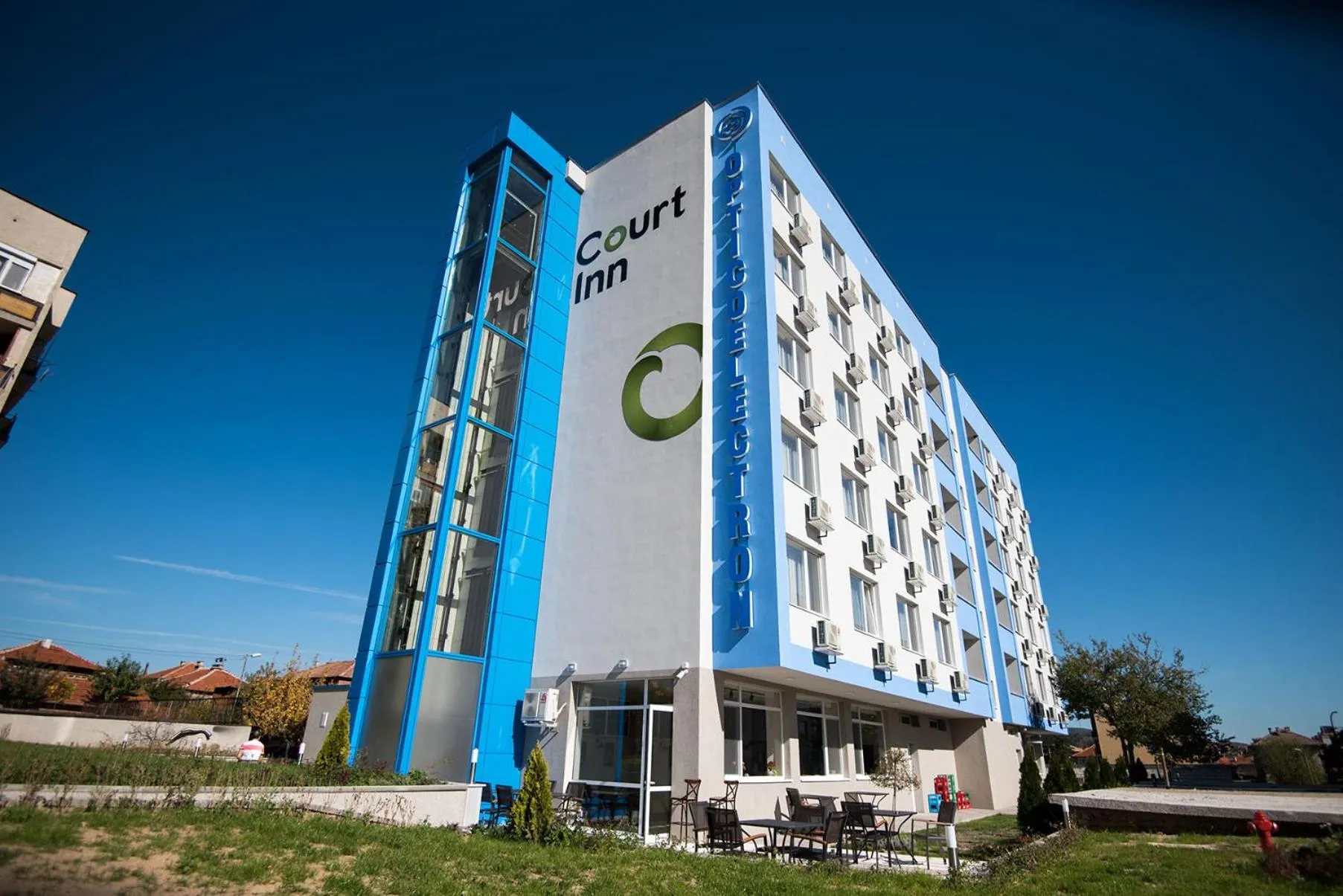 Property building in Court Inn