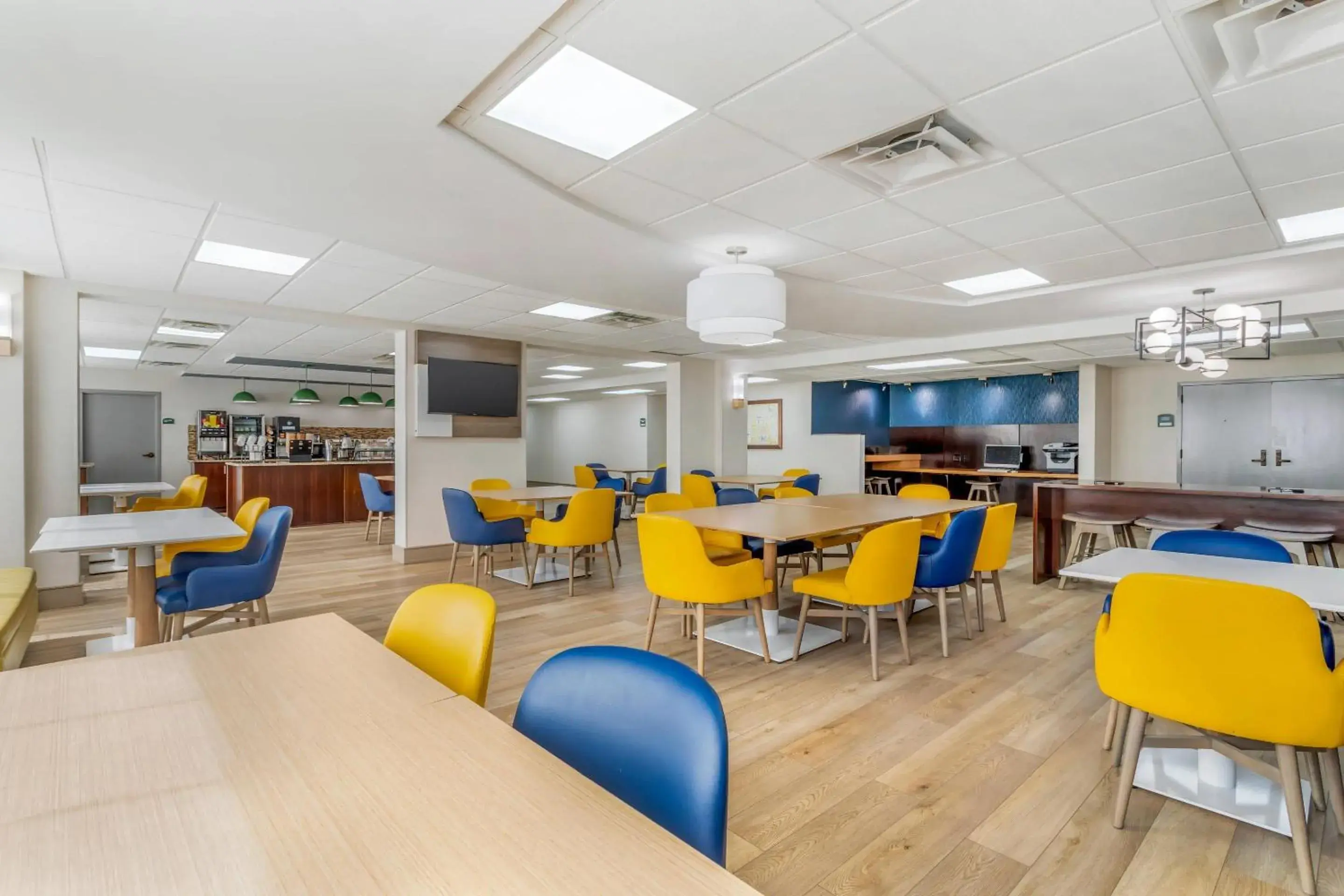 Breakfast in Comfort Inn Oak Ridge - Knoxville Breakfast in Comfort Inn Oak Ridge - Knoxville