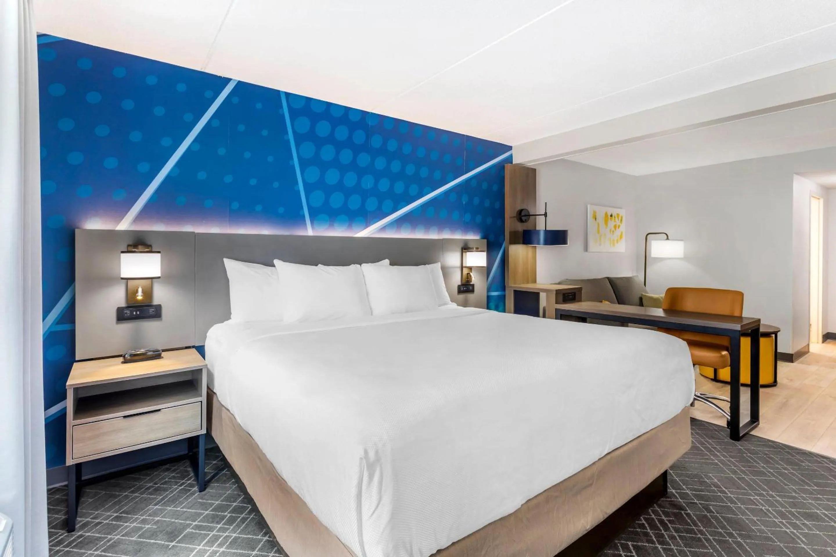 Bedroom, Bed in Comfort Inn Oak Ridge - Knoxville