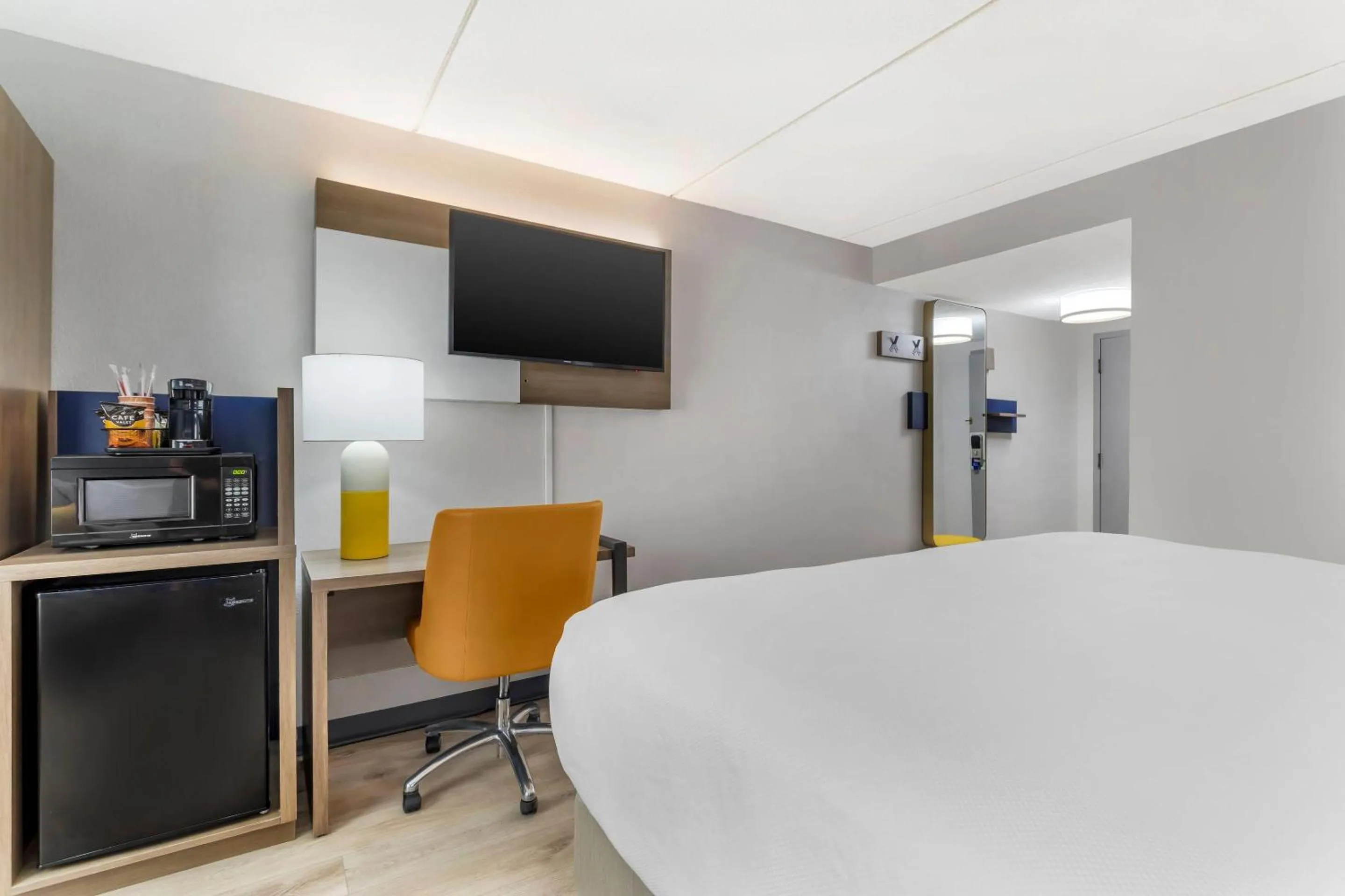 Bedroom, Bed in Comfort Inn Oak Ridge - Knoxville