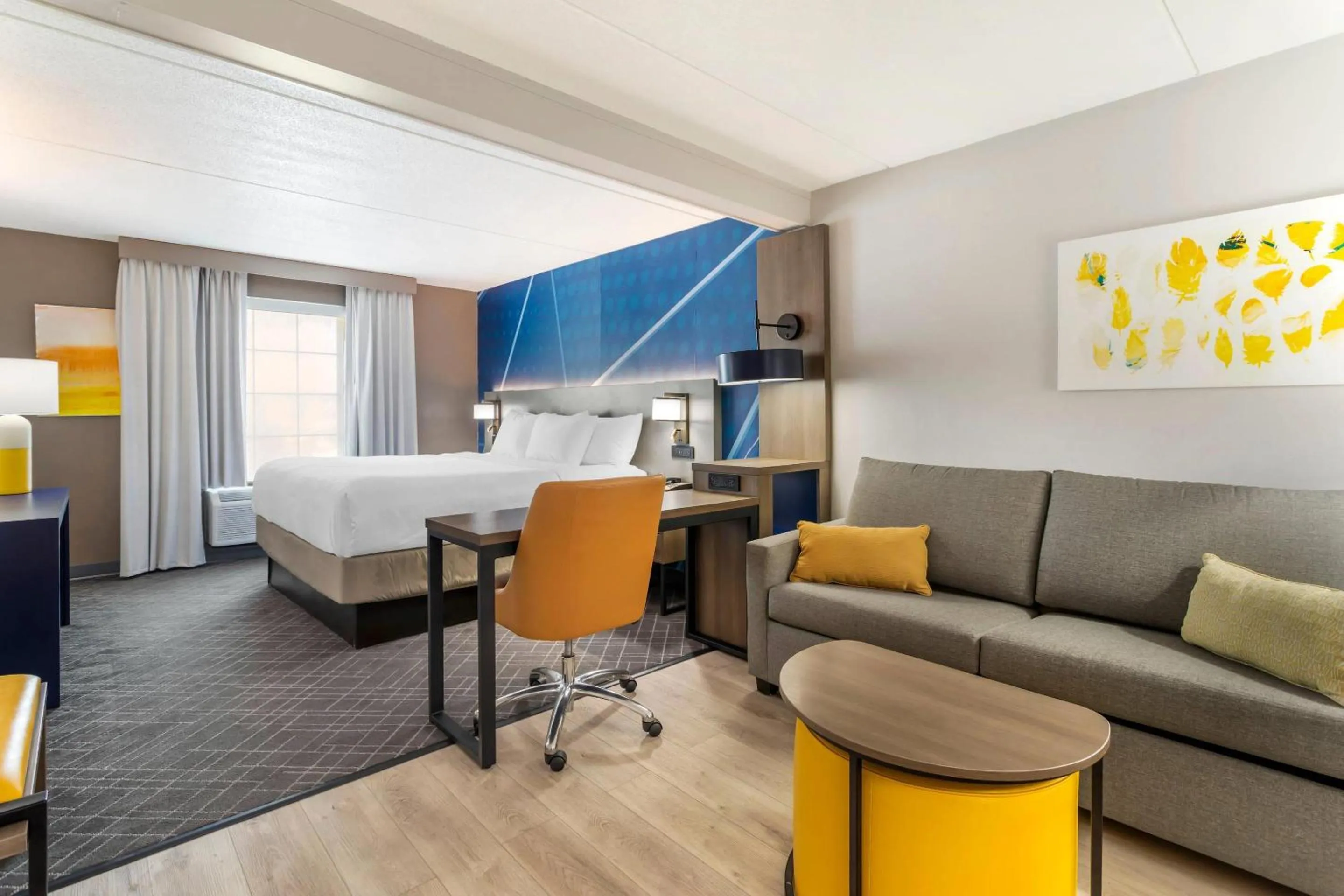 Bedroom, Bed in Comfort Inn Oak Ridge - Knoxville