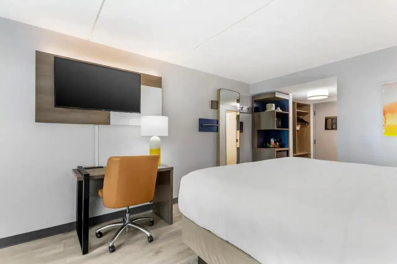 Bed in Comfort Inn Oak Ridge - Knoxville