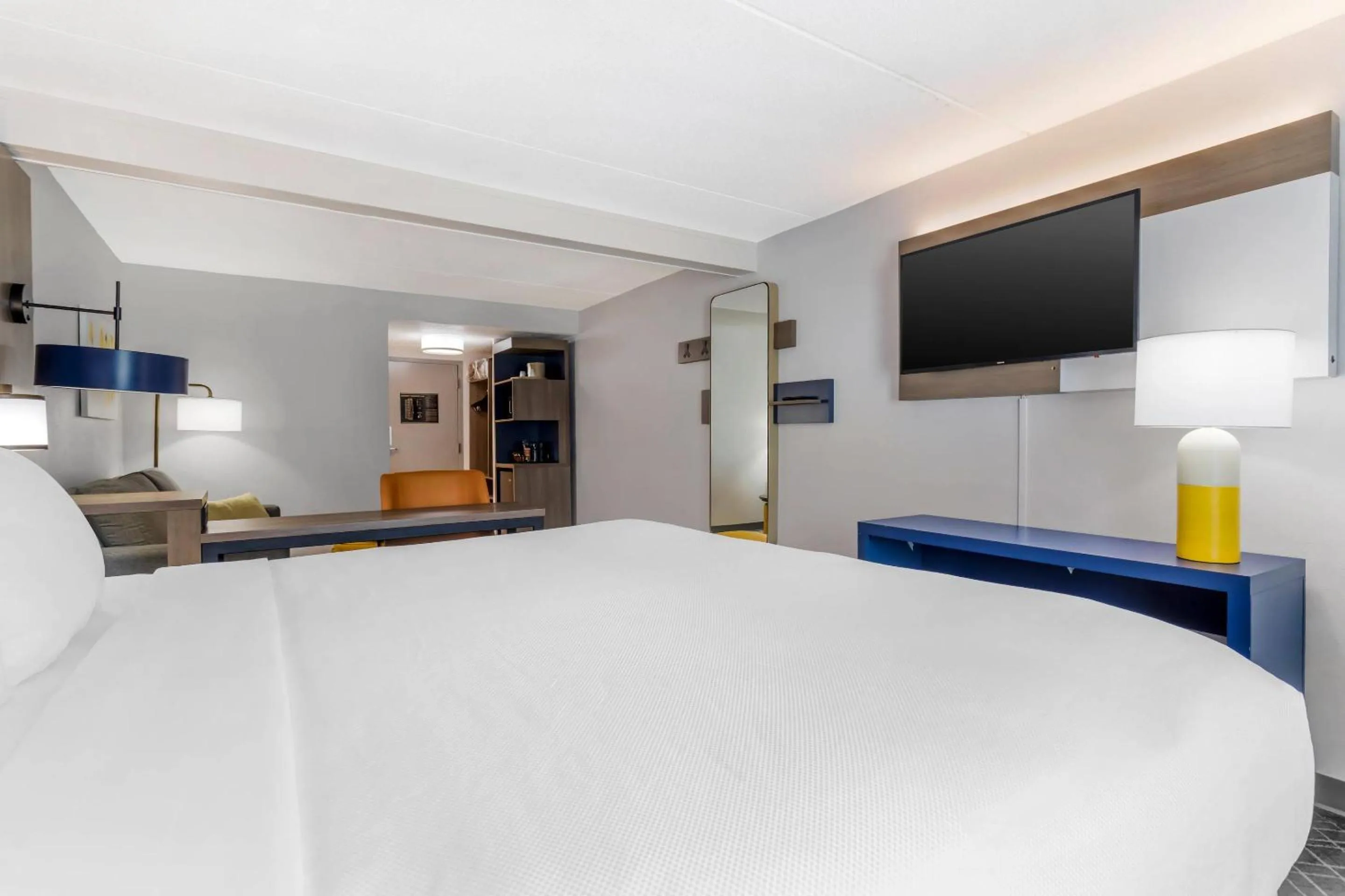 Bedroom, Bed in Comfort Inn Oak Ridge - Knoxville