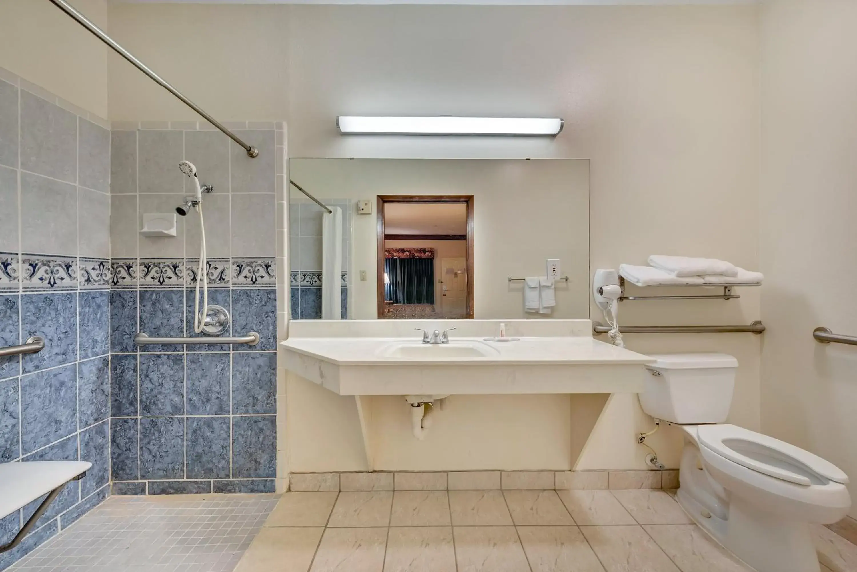 Bathroom in Super 8 by Wyndham Weslaco Bathroom in Super 8 by Wyndham Weslaco