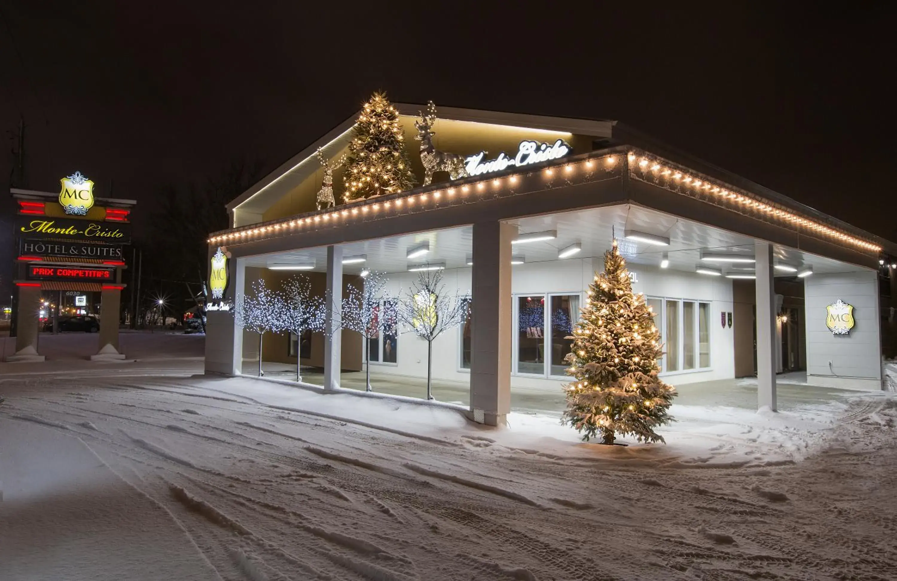 Facade/entrance in Hotel & Suites Monte-Cristo Facade/entrance in Hotel & Suites Monte-Cristo