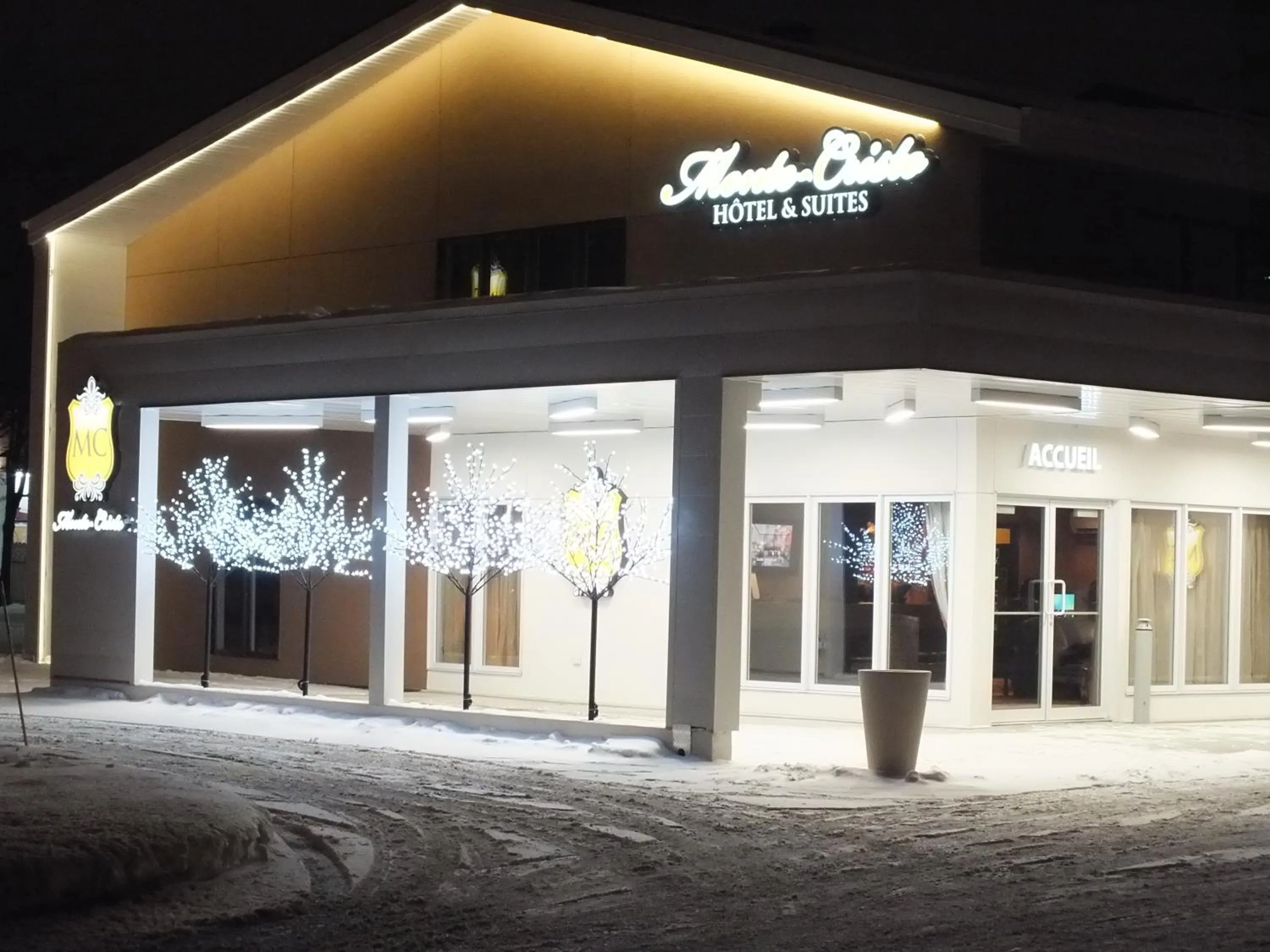 Facade/entrance in Hotel & Suites Monte-Cristo