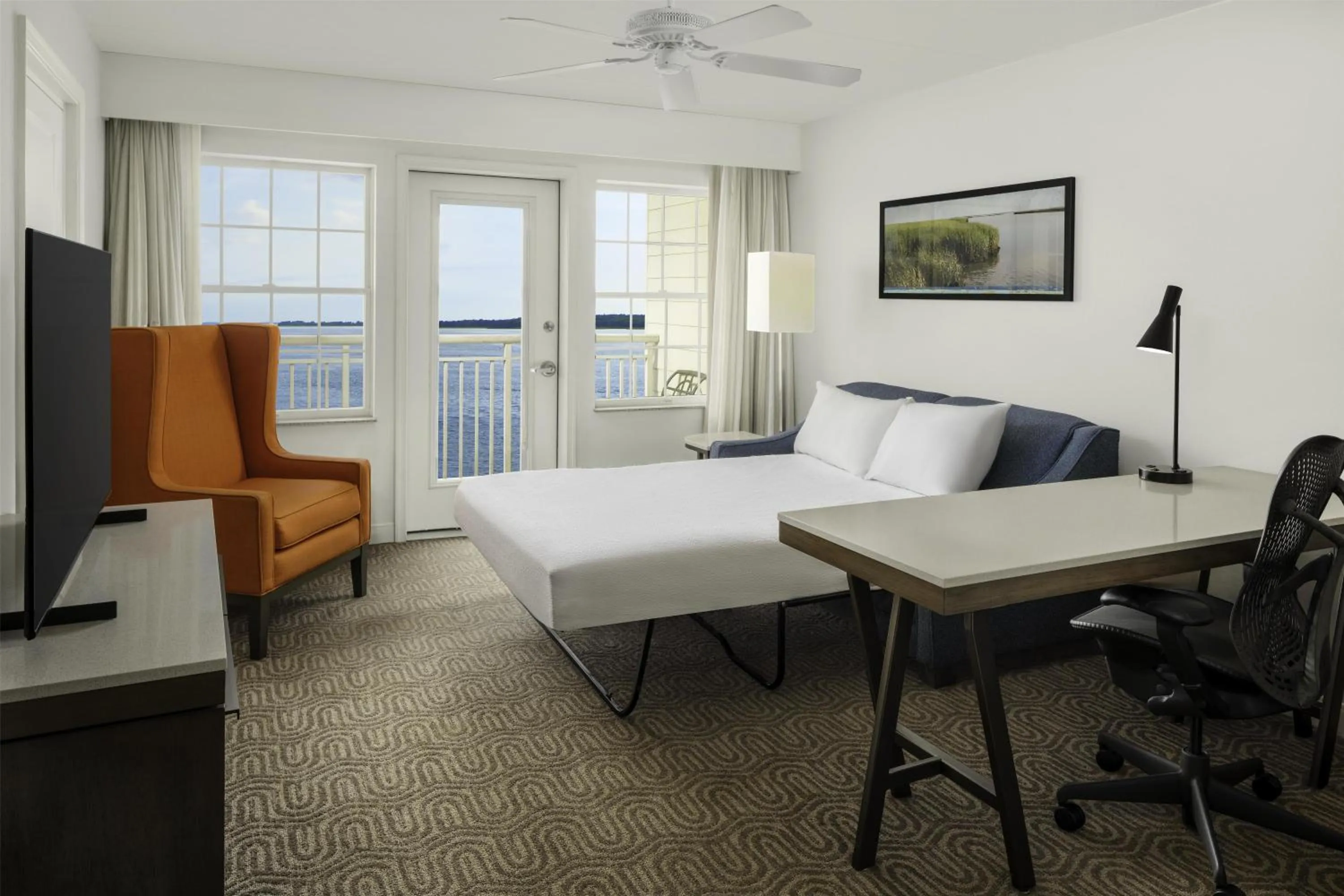 Bedroom, Bed in Hilton Garden Inn Kent Island Marina