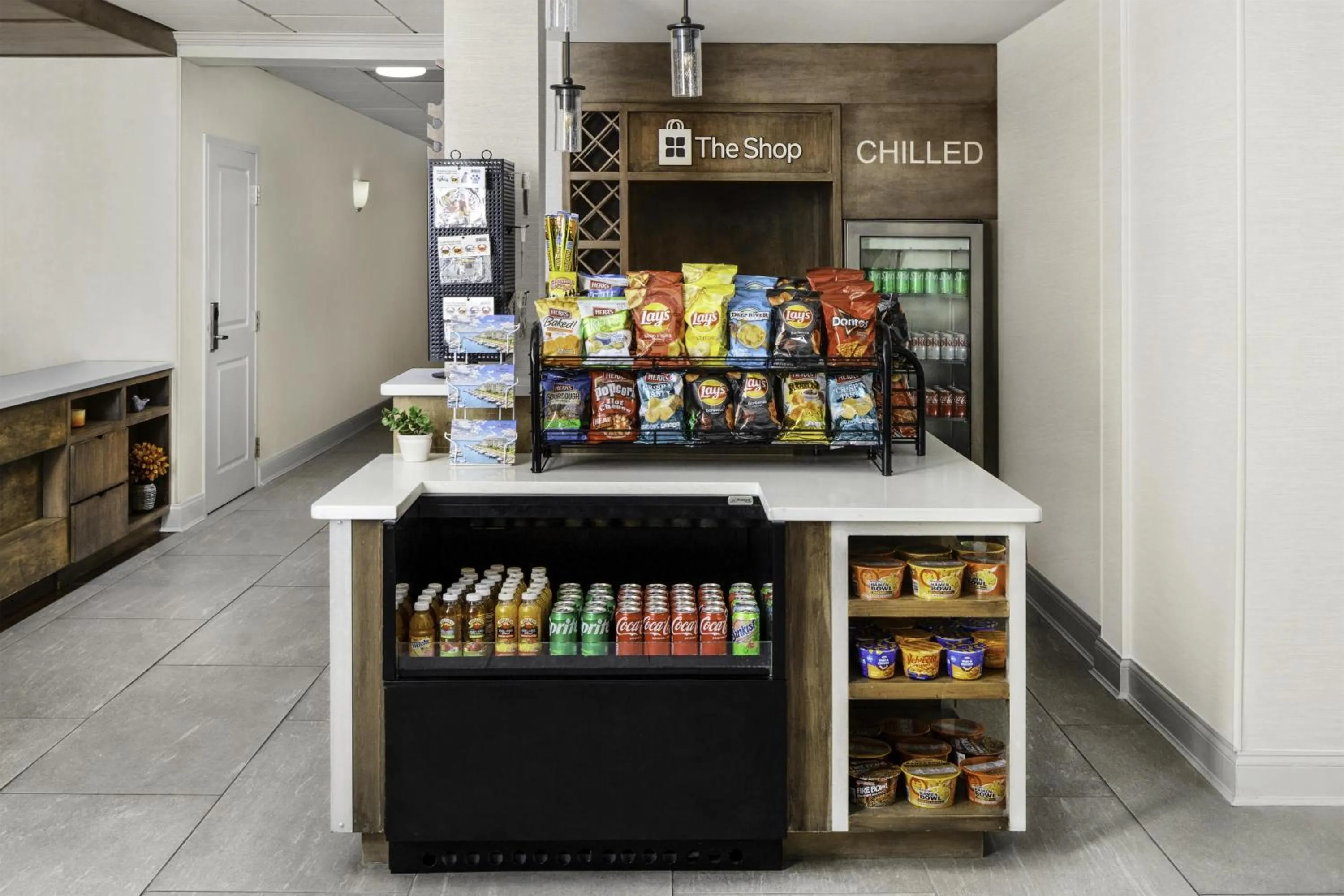 Restaurant/places to eat in Hilton Garden Inn Kent Island Marina