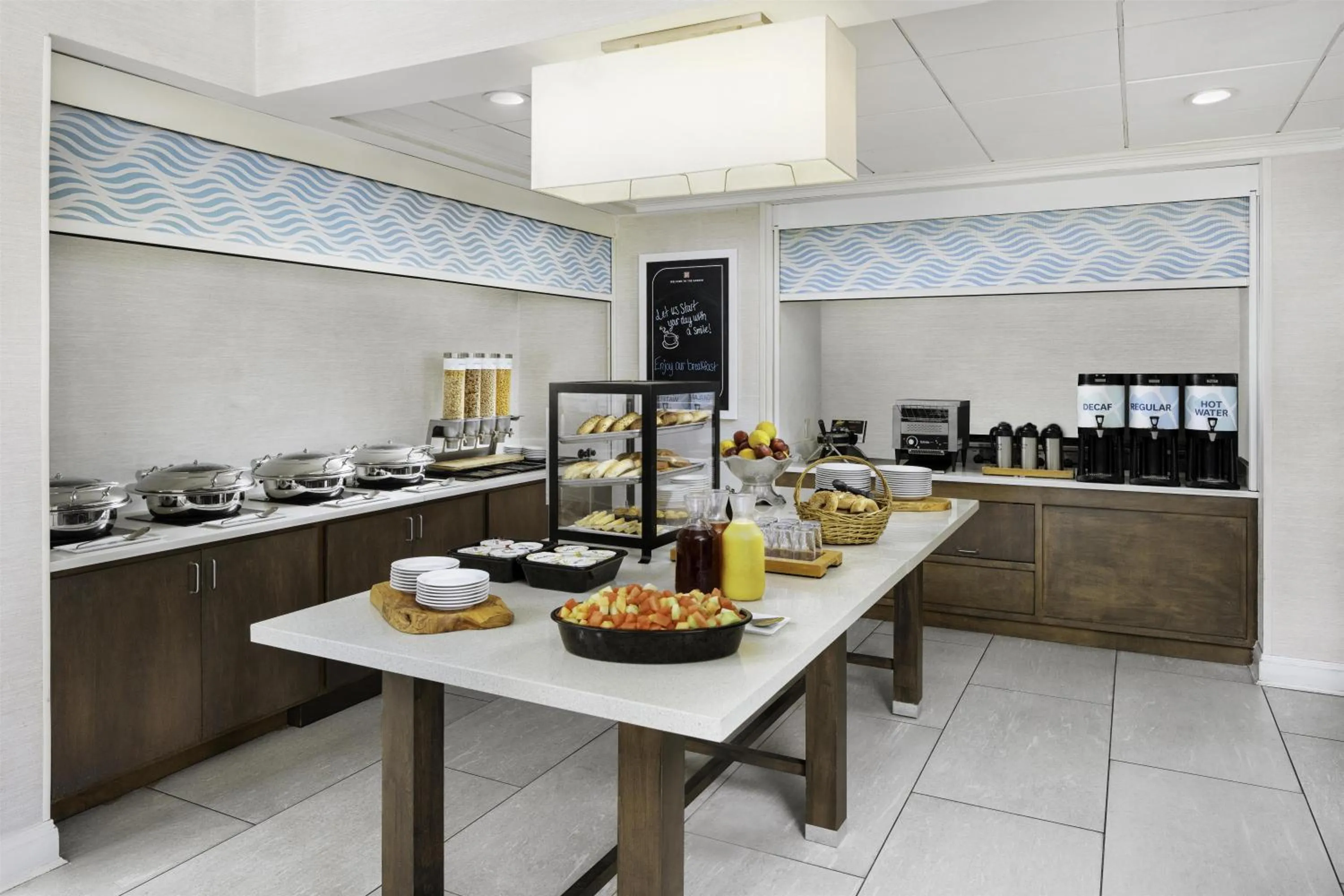 Breakfast in Hilton Garden Inn Kent Island Marina