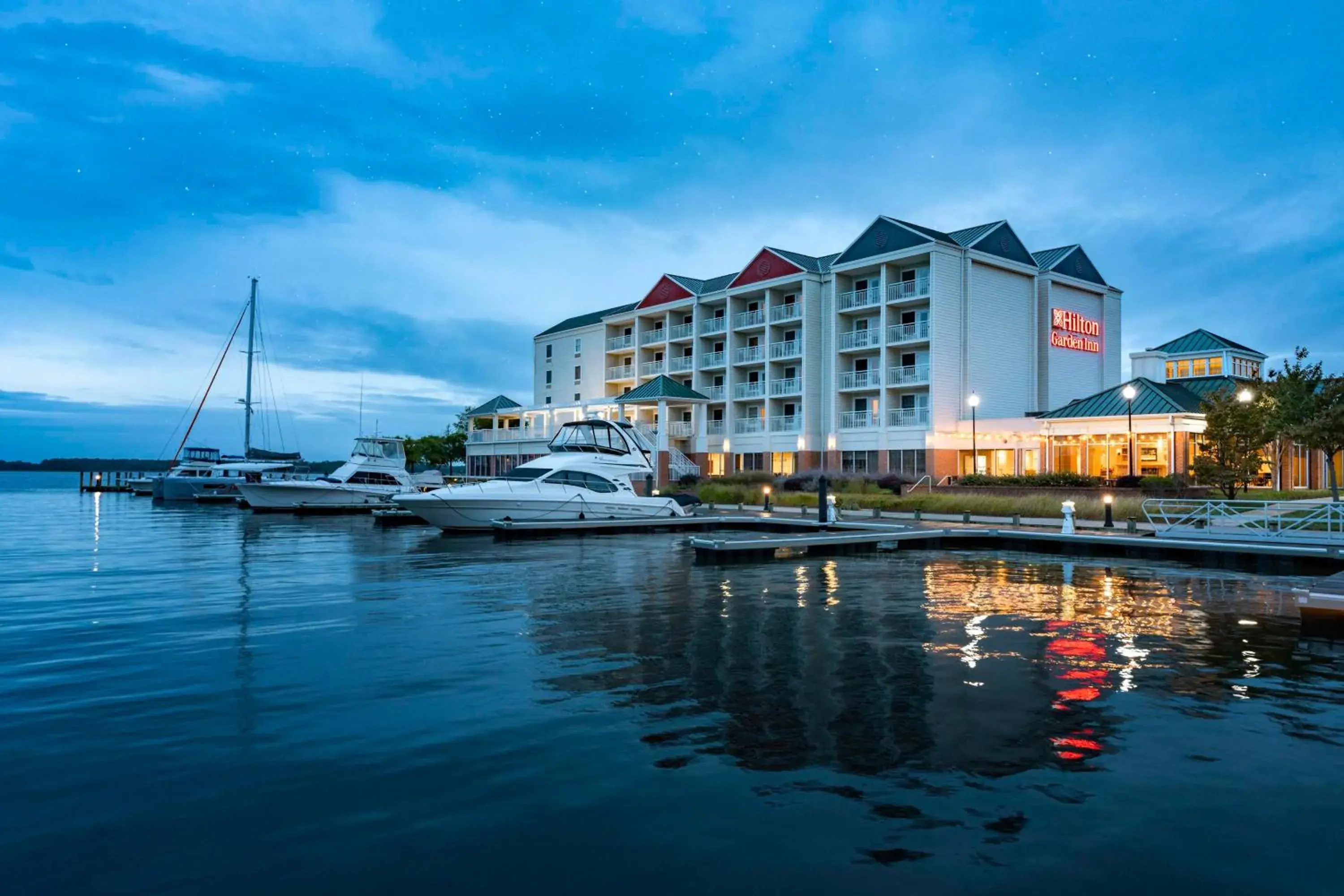 Property building in Hilton Garden Inn Kent Island Marina Property building in Hilton Garden Inn Kent Island Marina
