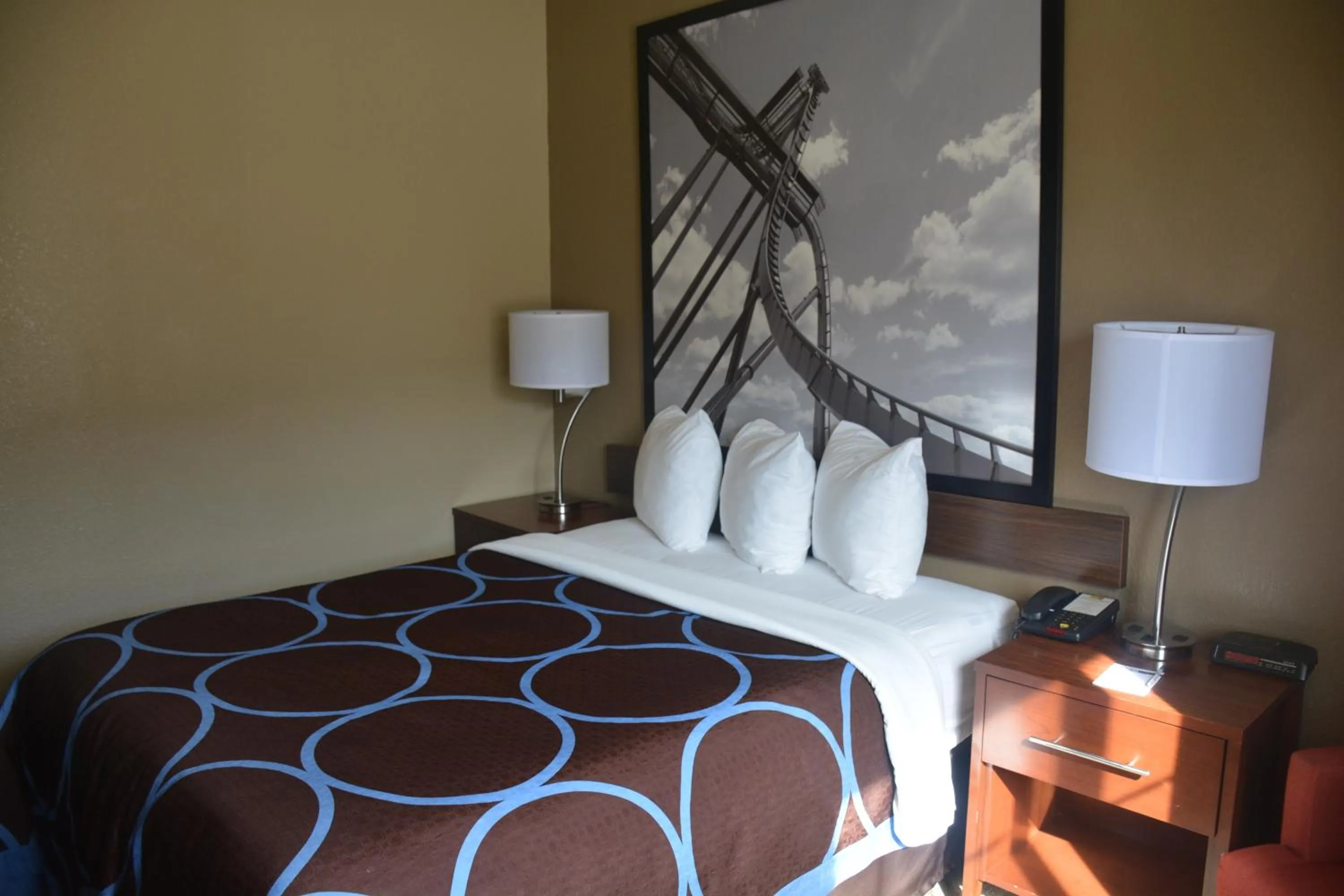 Bed in Super 8 by Wyndham Altoona