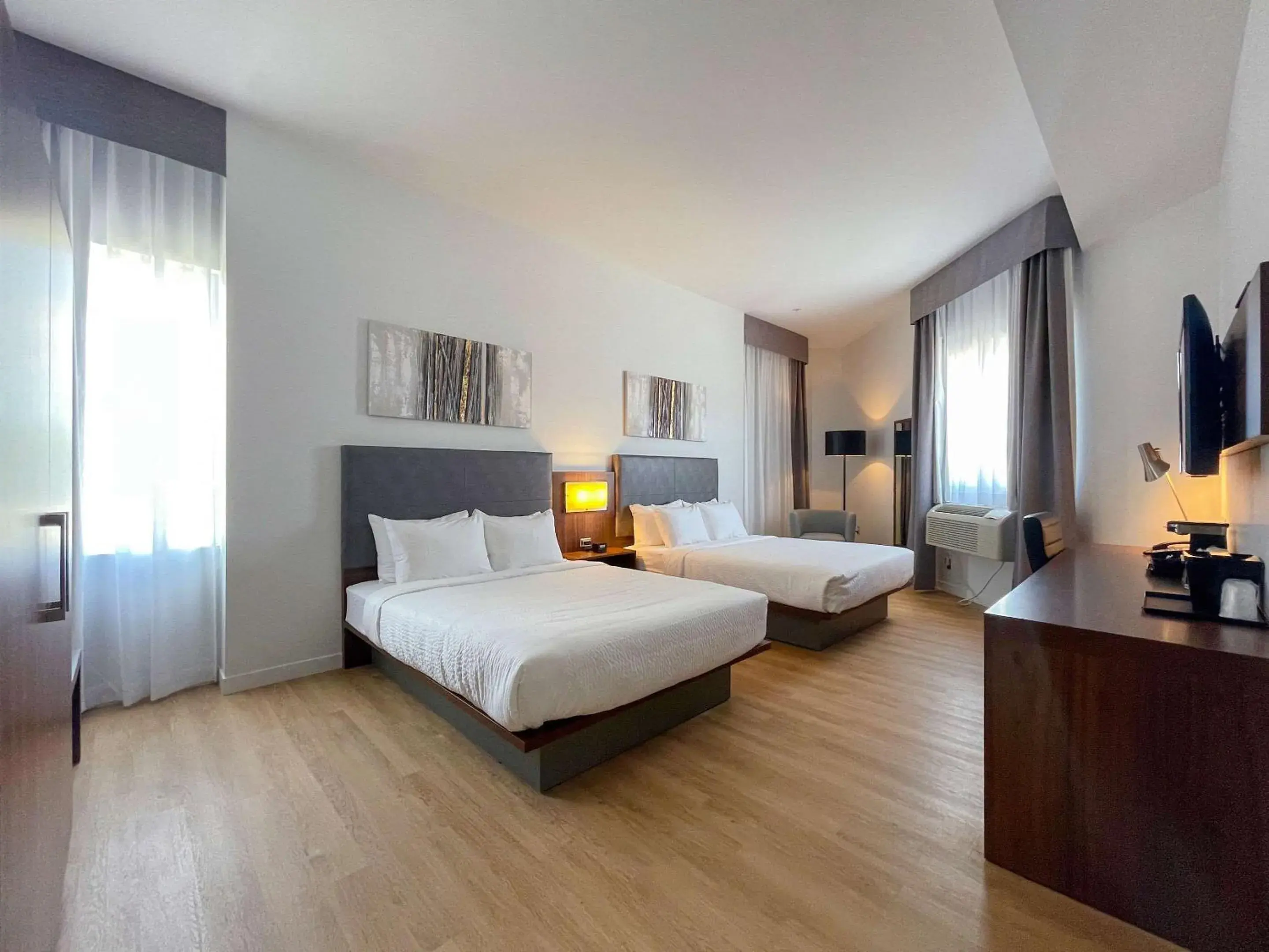 Bedroom, Bed in Quality Inn Bedroom, Bed in Quality Inn