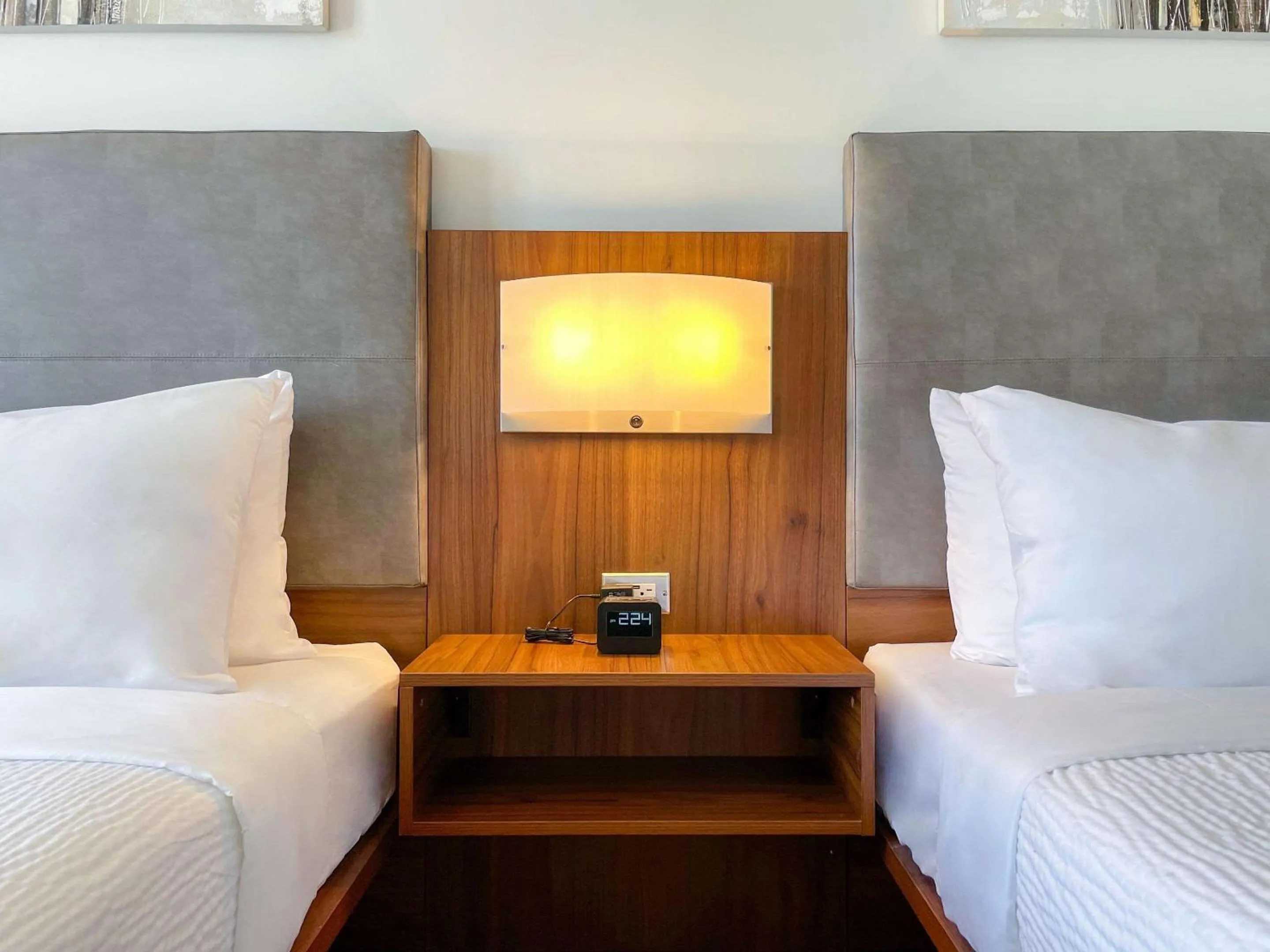 Bedroom, Bed in Quality Inn