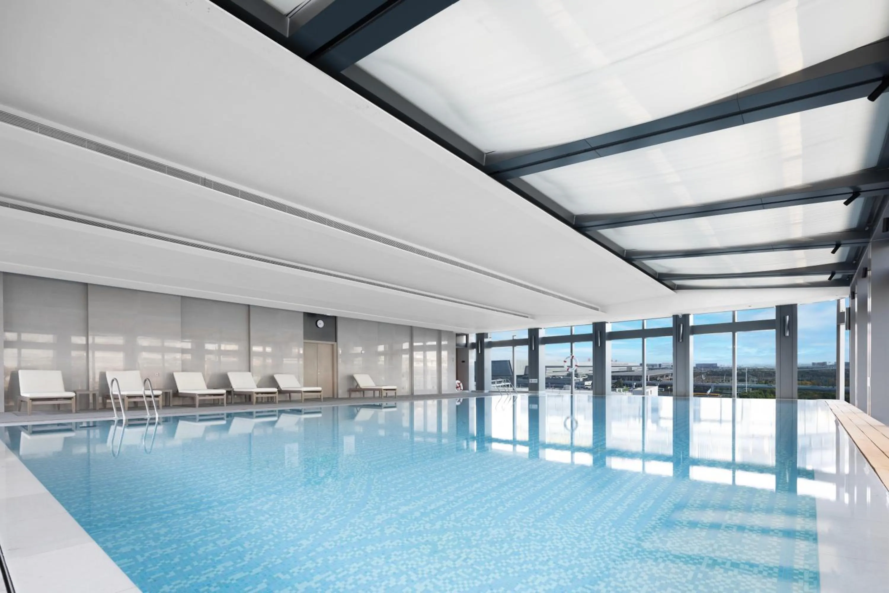 Swimming pool in Hyatt House Shanghai Hongqiao CBD