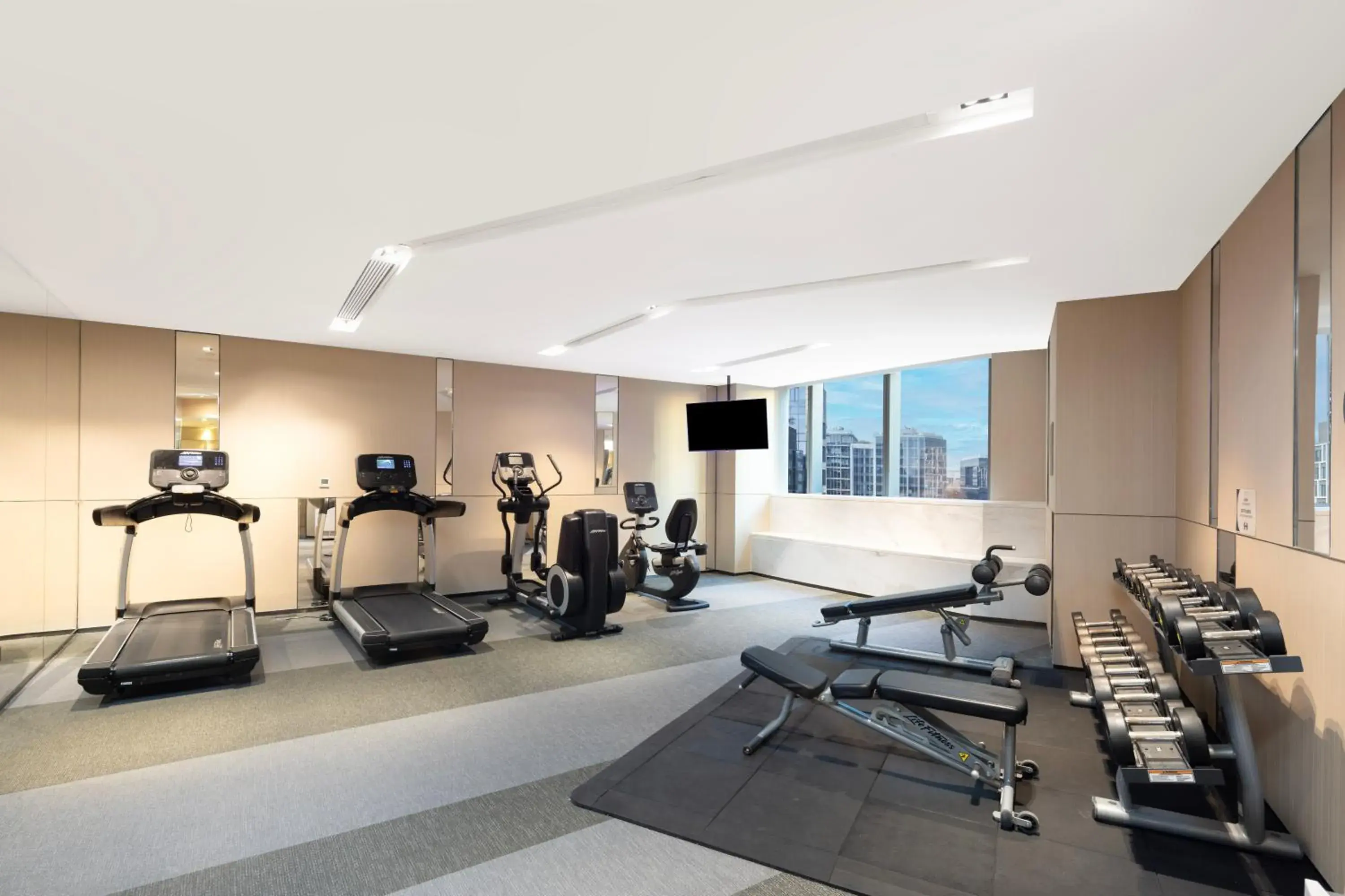 Fitness centre/facilities in Hyatt House Shanghai Hongqiao CBD Fitness centre/facilities in Hyatt House Shanghai Hongqiao CBD