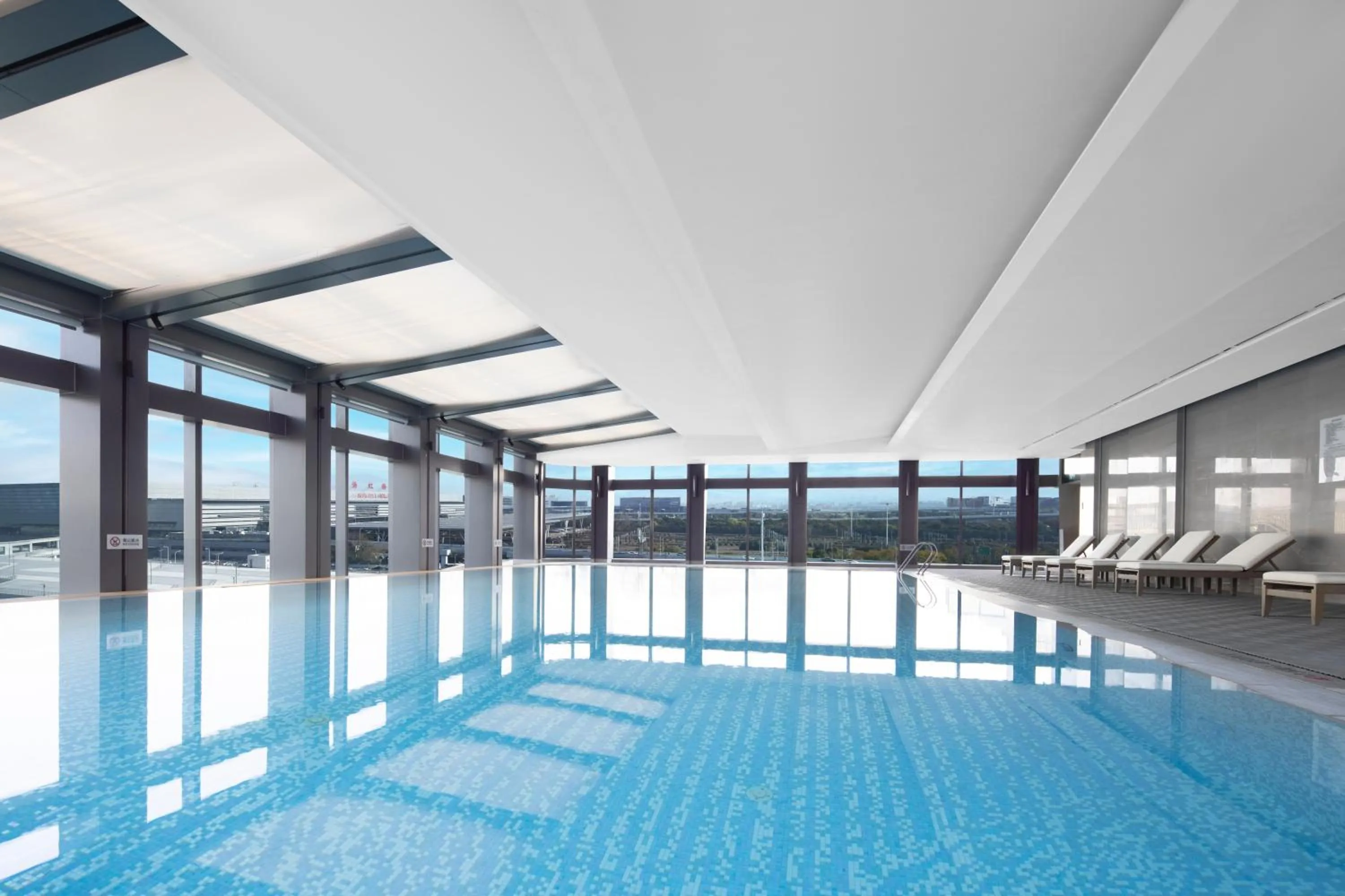 Swimming pool in Hyatt House Shanghai Hongqiao CBD