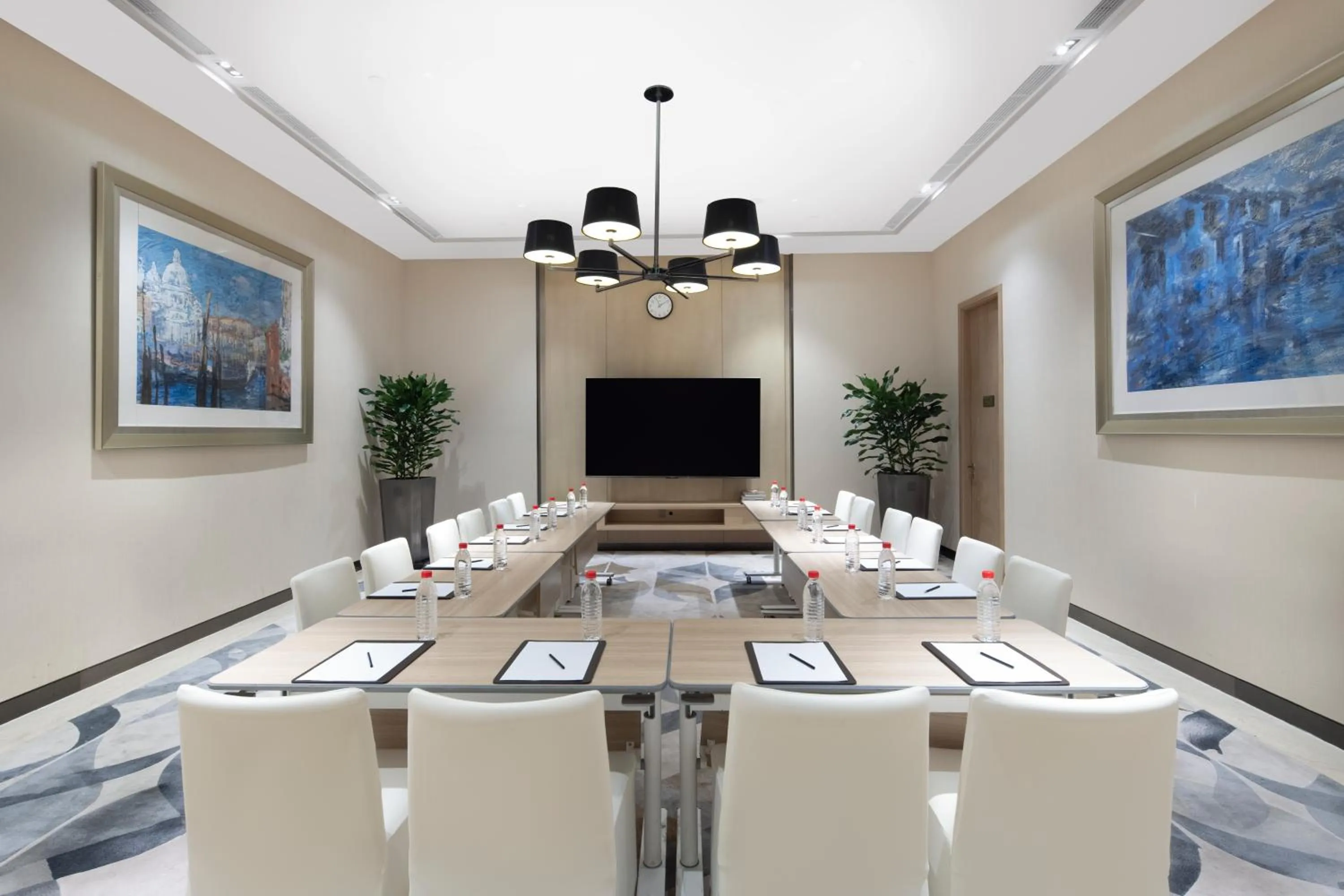 TV and multimedia in Hyatt House Shanghai Hongqiao CBD