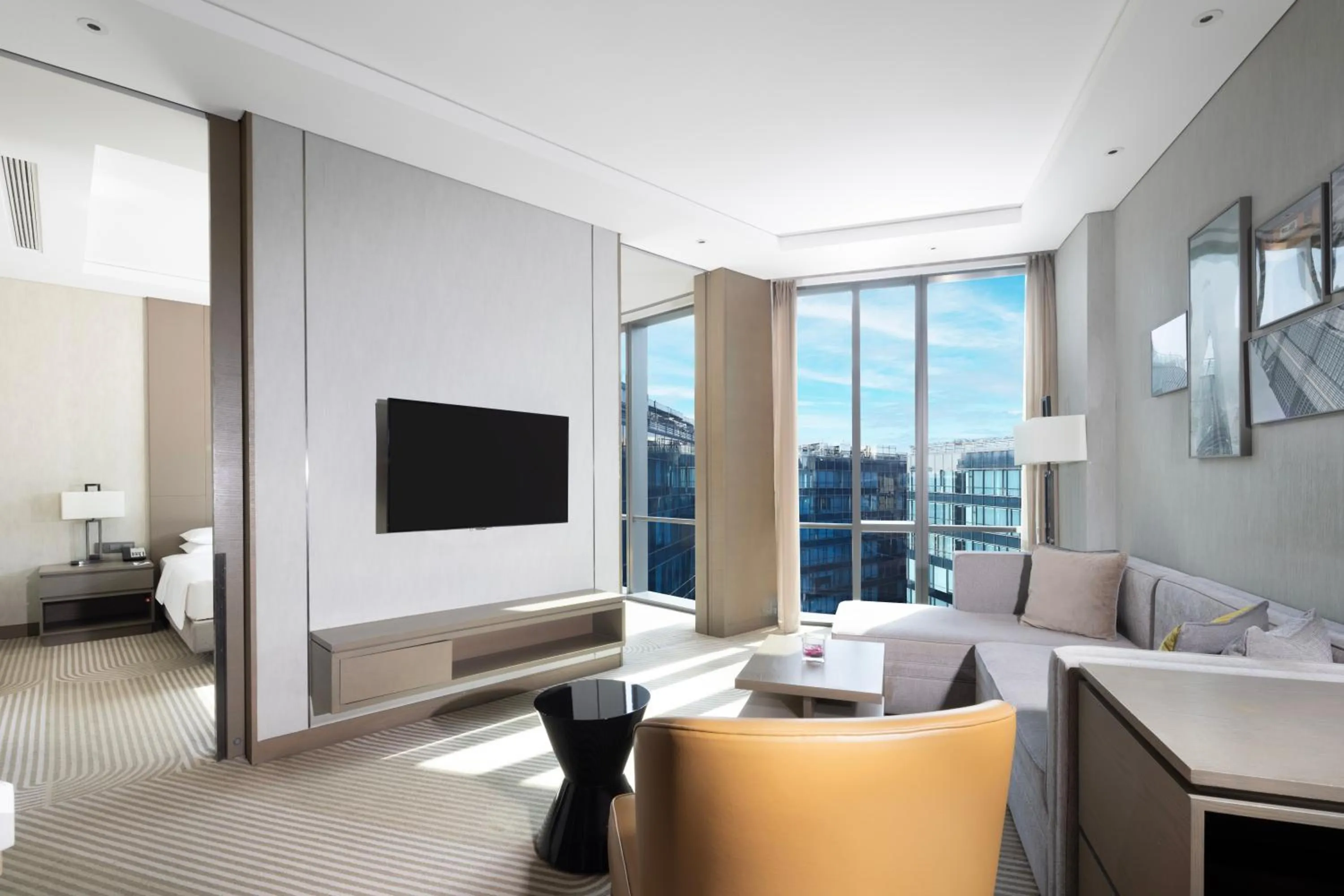 TV and multimedia in Hyatt House Shanghai Hongqiao CBD