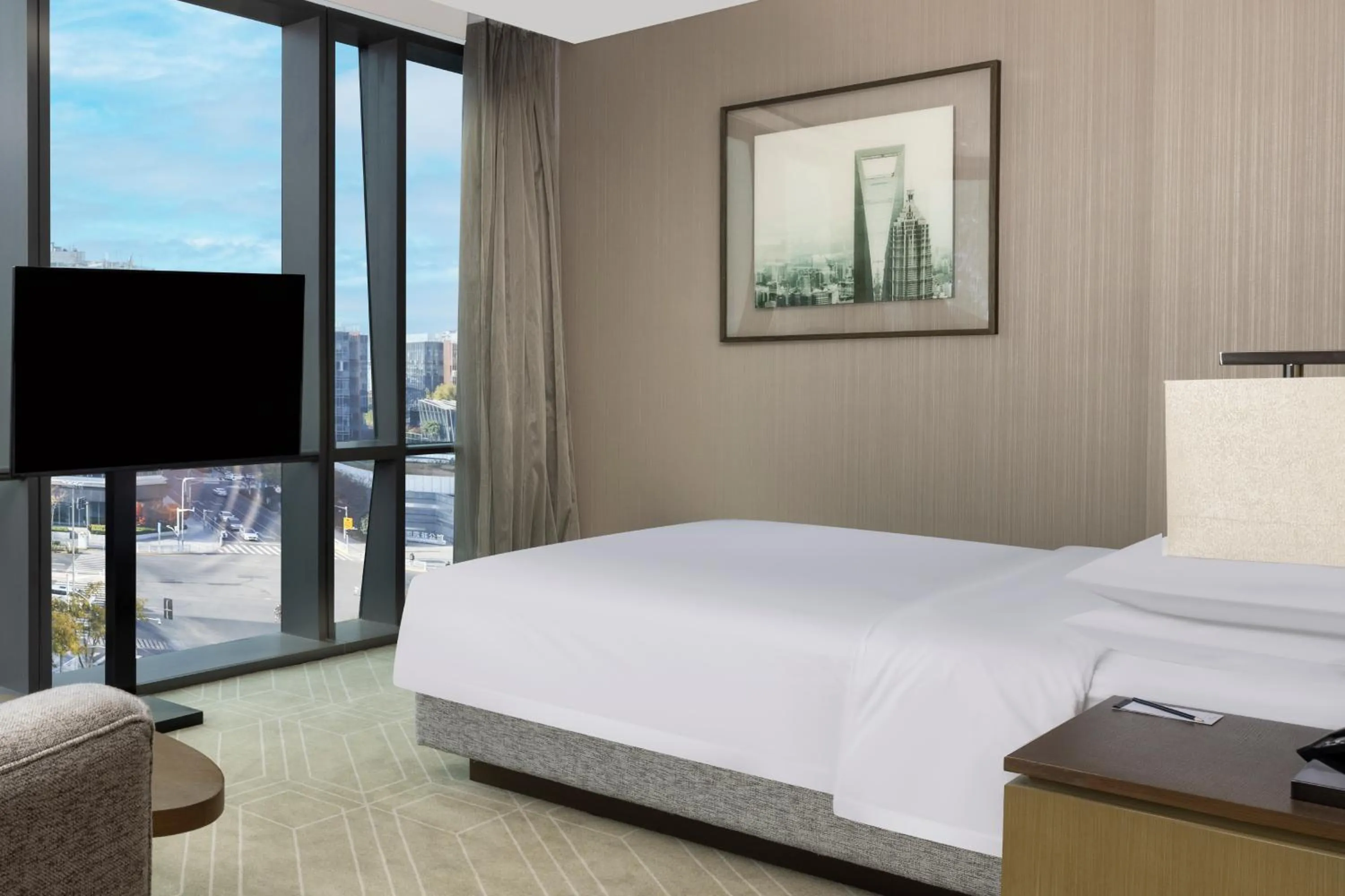 Bed in Hyatt Place Shanghai Hongqiao CBD