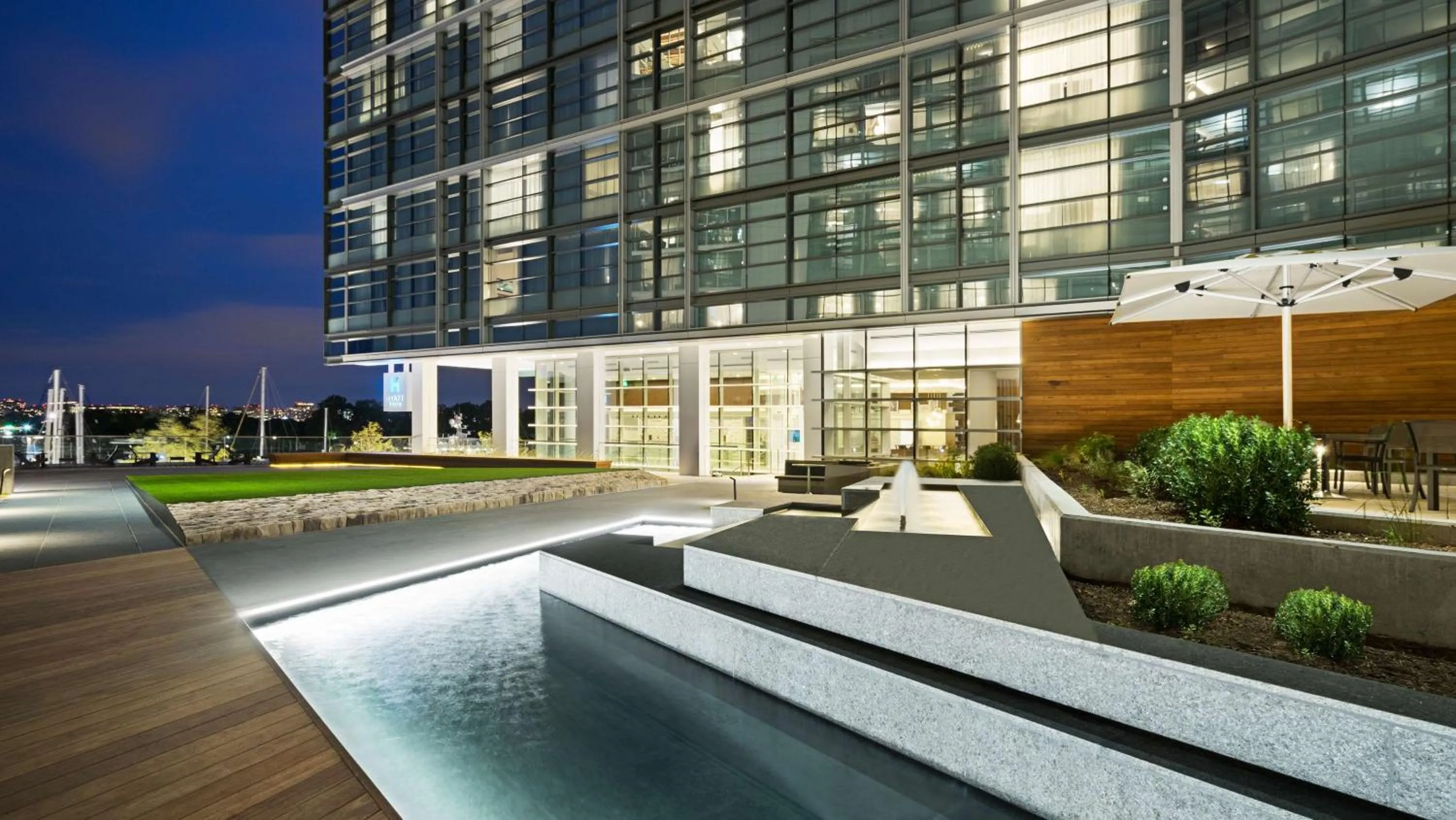 Property building in Hyatt House Washington DC/The Wharf