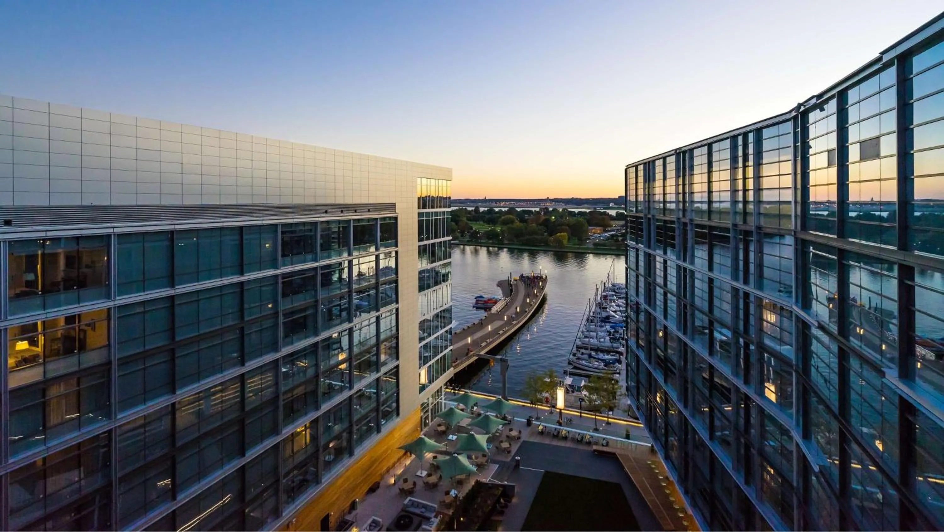 Property building in Hyatt House Washington DC/The Wharf