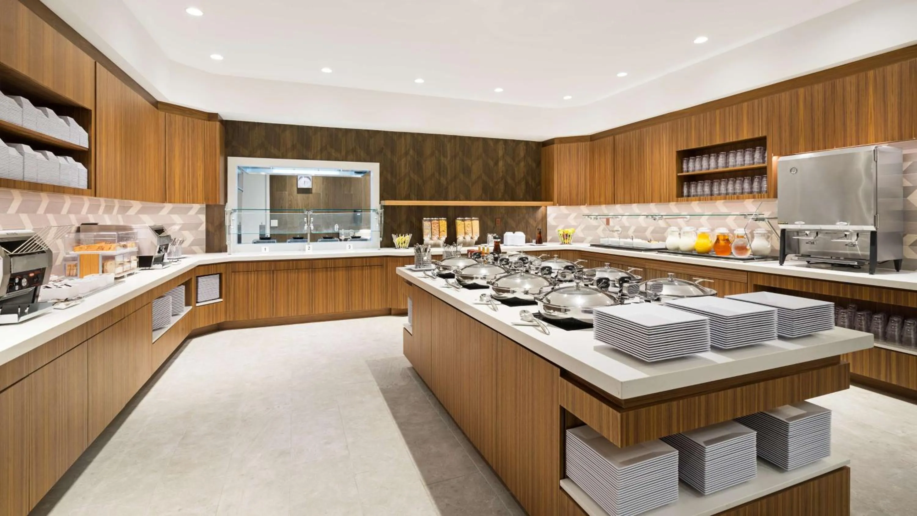 Restaurant/places to eat in Hyatt House Washington DC/The Wharf