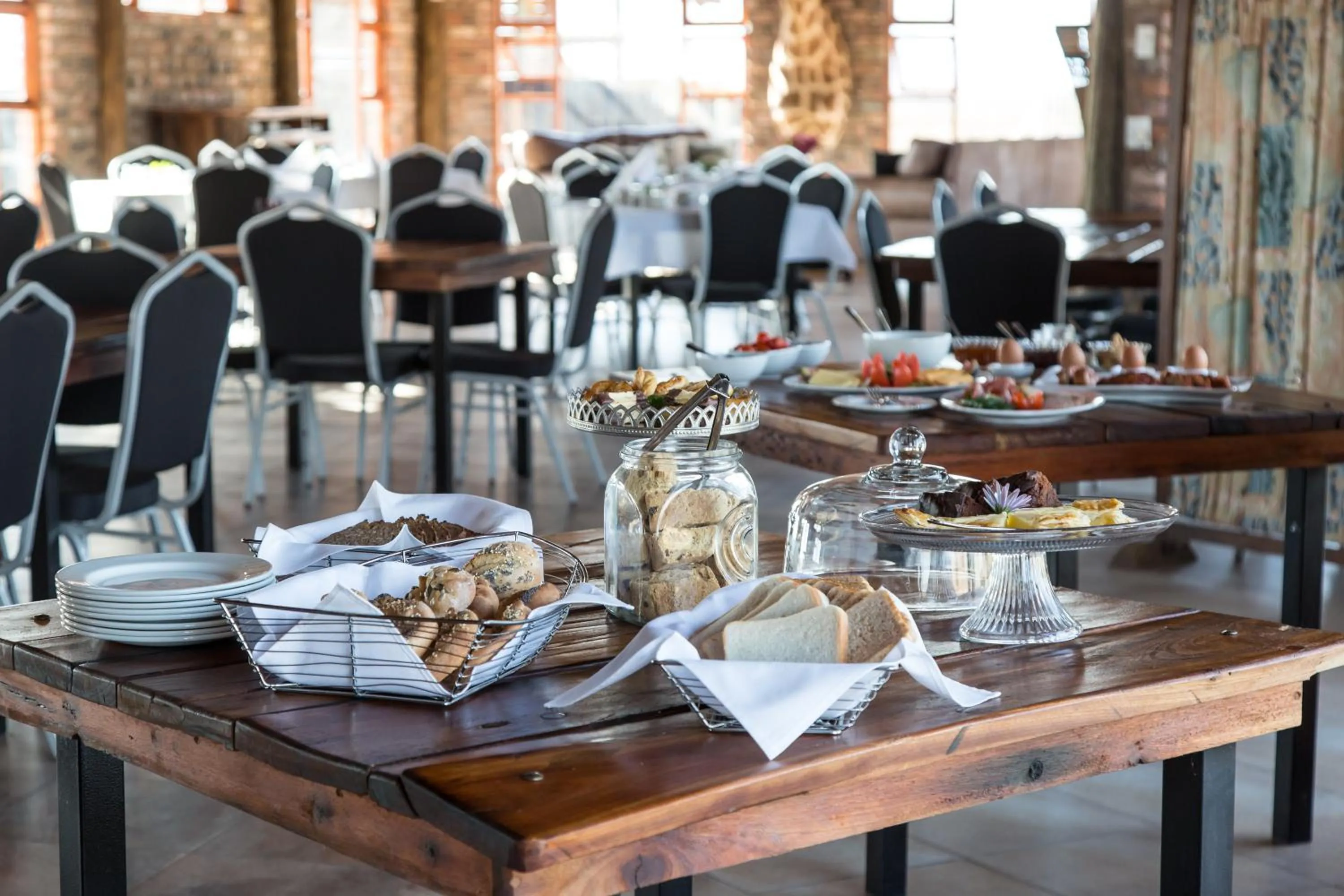 Buffet breakfast in A-1 Njalo-NjaloSafari´s