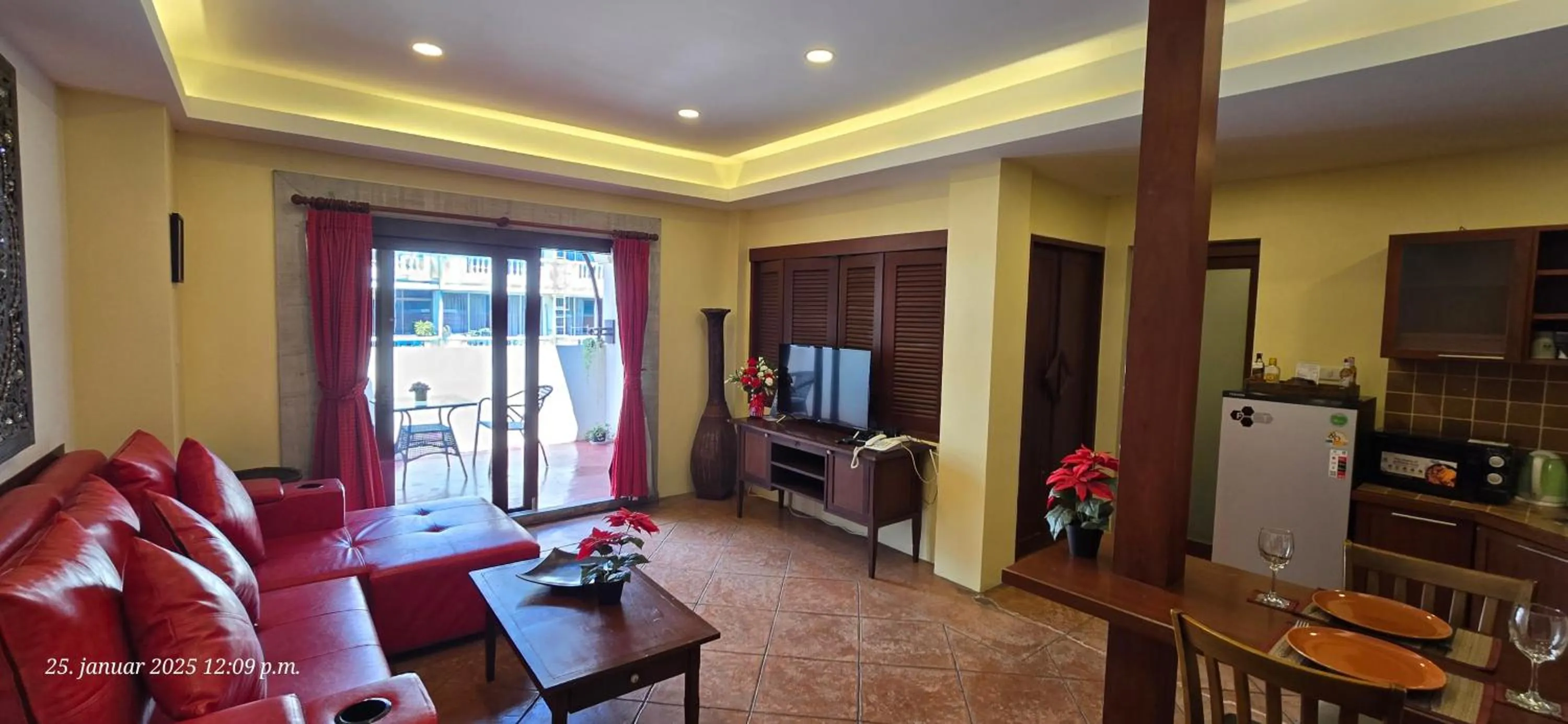 TV and multimedia in Nirvana Boutique Suites