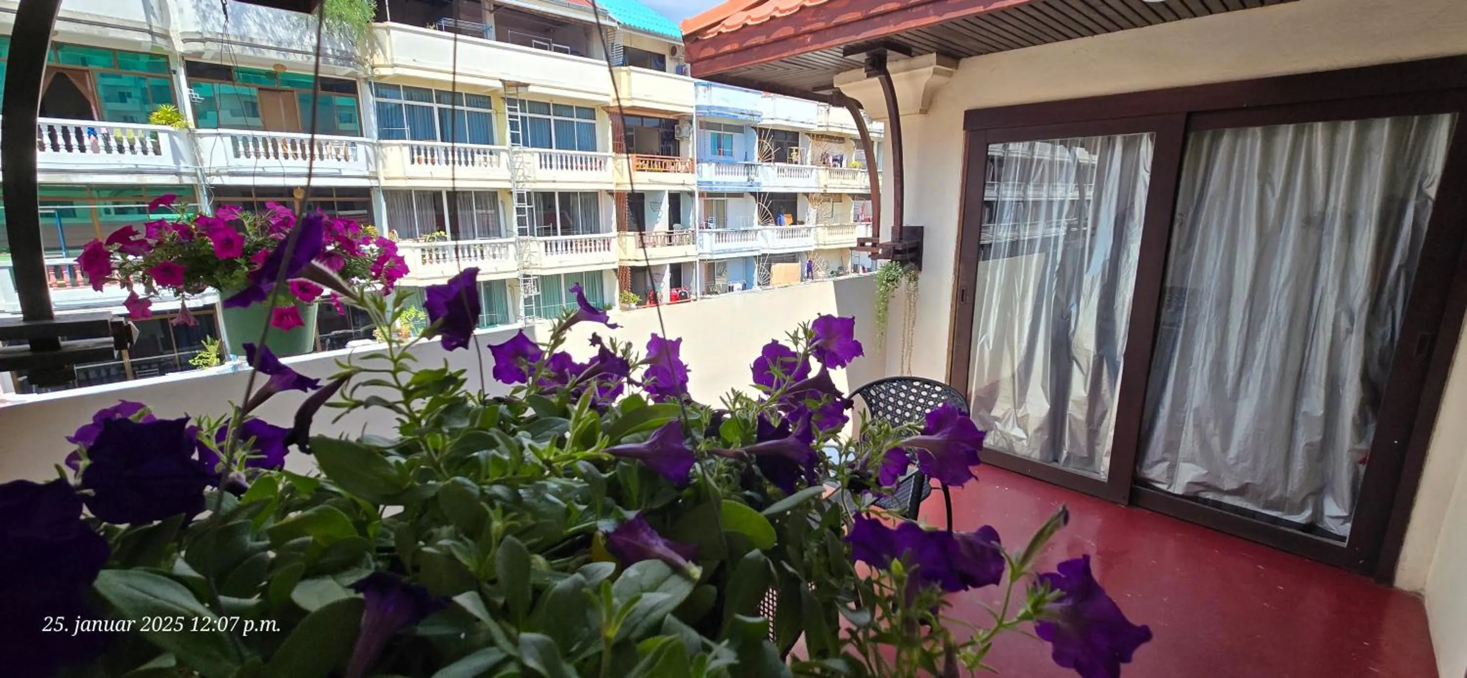 TV and multimedia in Nirvana Boutique Suites